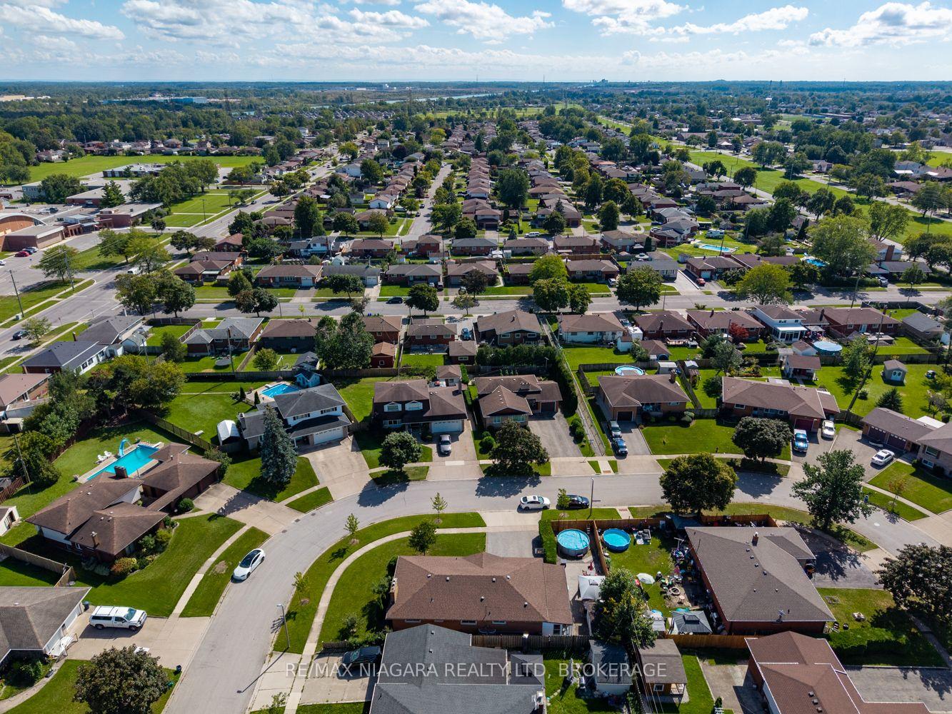 Photo 38 of 121 Garon Avenue, Welland, Lincoln/Crowland — HOMEH