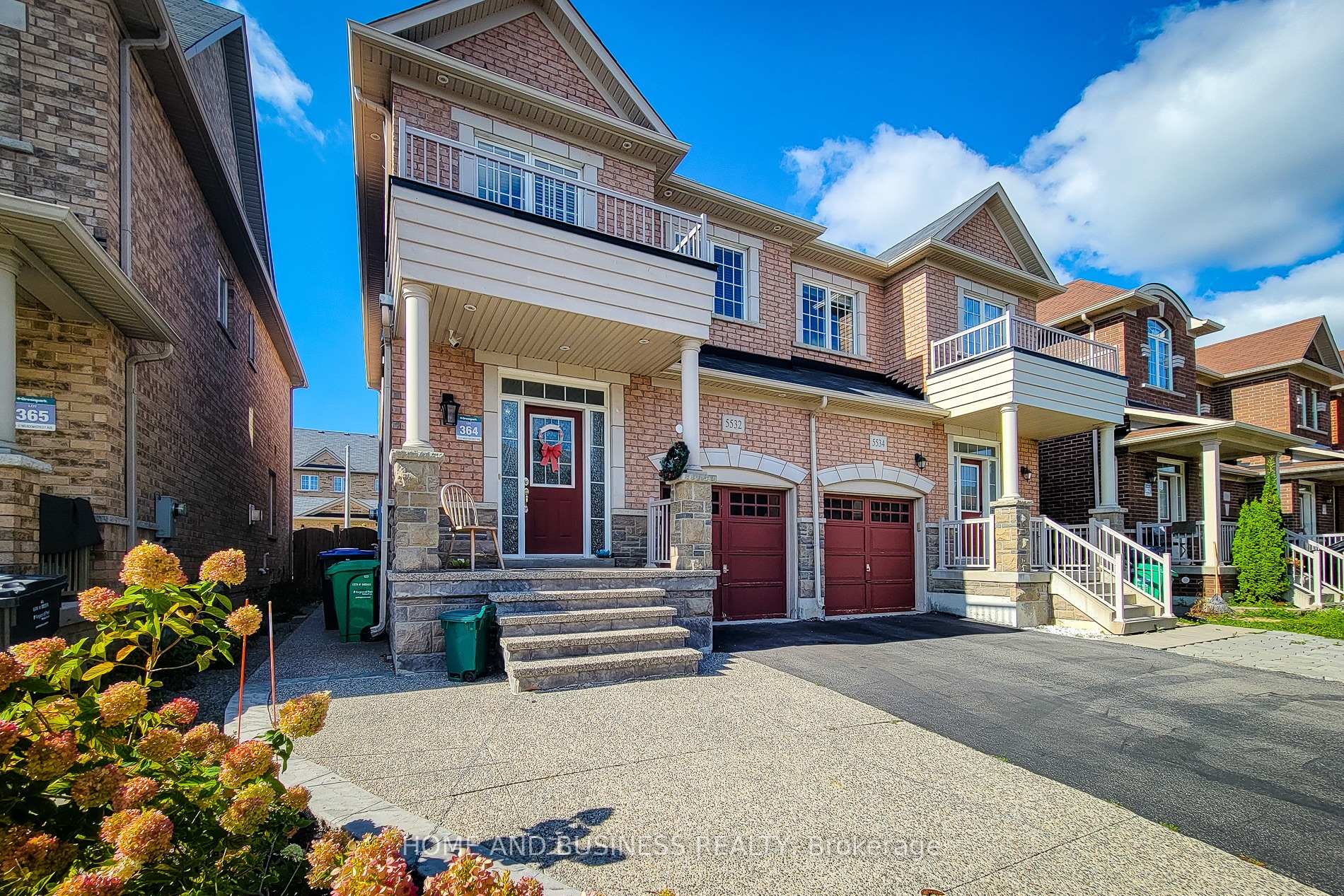 Photo 2 of 5532 Meadowcrest Avenue, Mississauga, Churchill Meadows — HOMEH