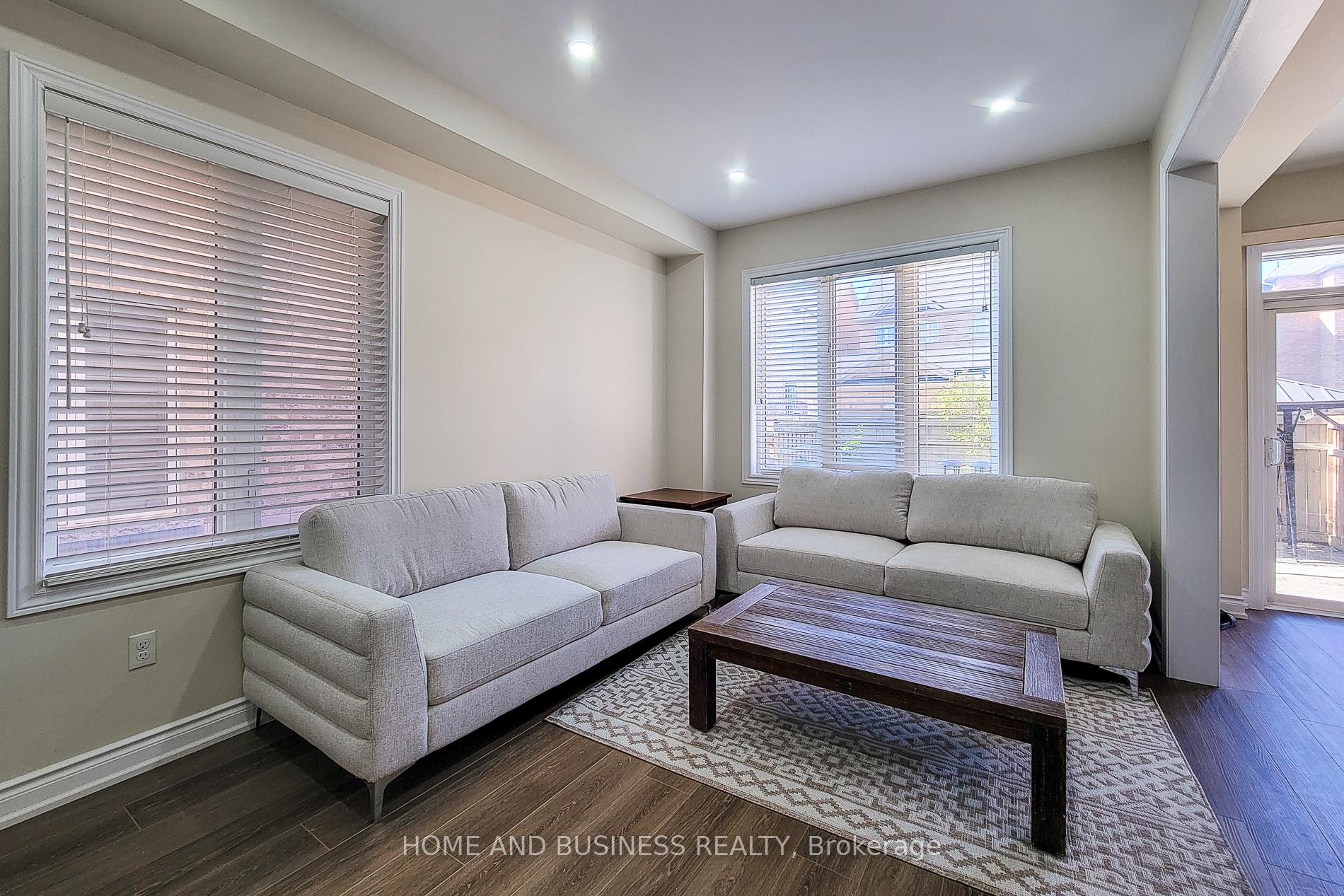 Photo 8 of 5532 Meadowcrest Avenue, Mississauga, Churchill Meadows — HOMEH