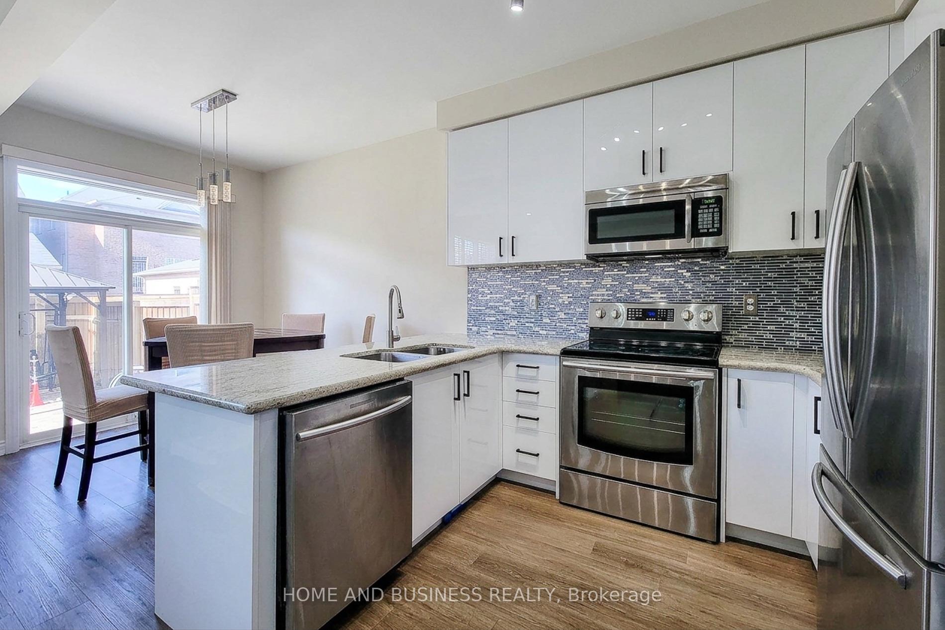 Photo 10 of 5532 Meadowcrest Avenue, Mississauga, Churchill Meadows — HOMEH