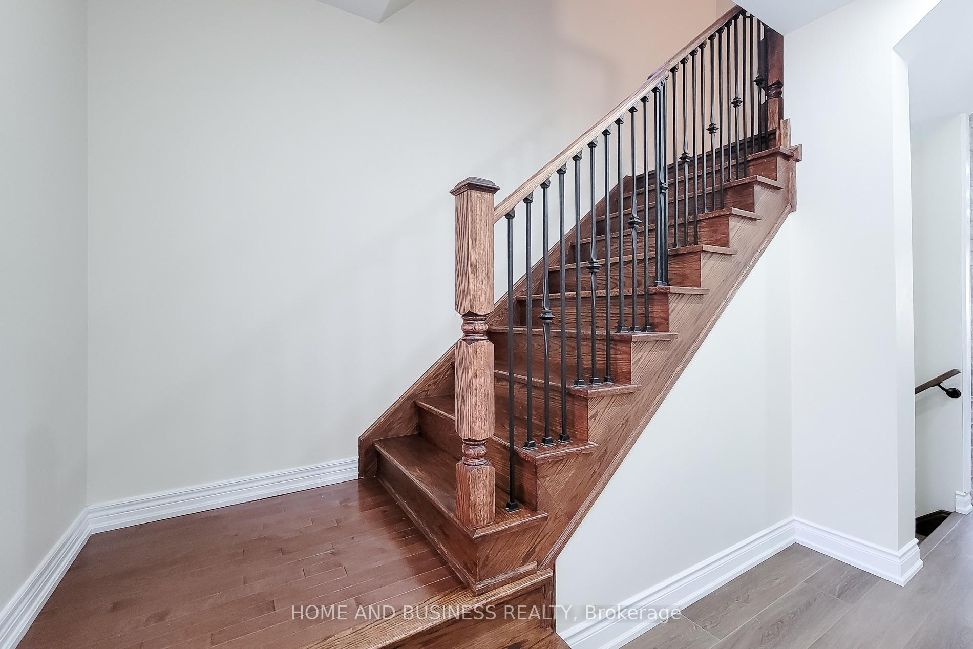 Photo 16 of 5532 Meadowcrest Avenue, Mississauga, Churchill Meadows — HOMEH