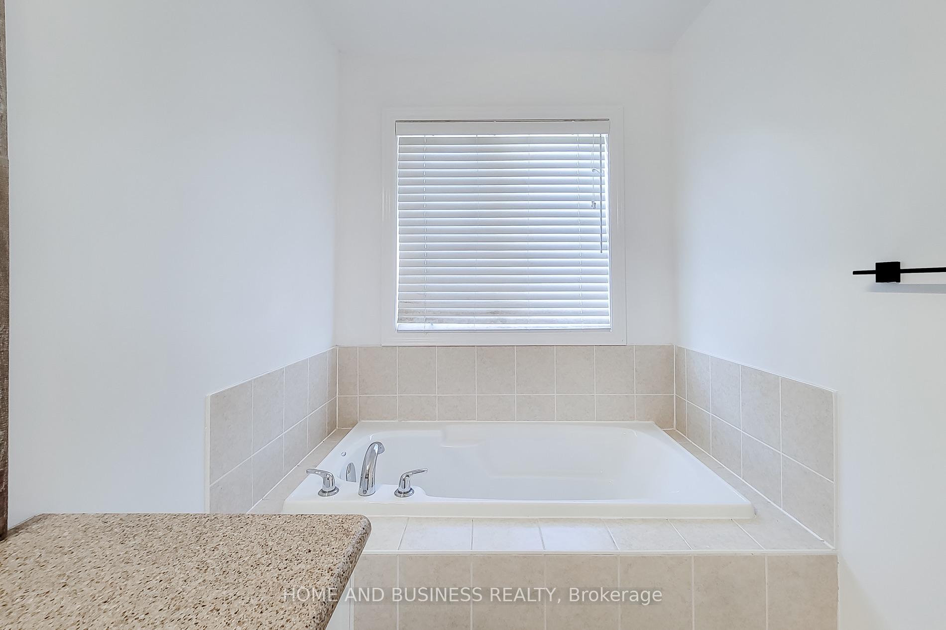 Photo 21 of 5532 Meadowcrest Avenue, Mississauga, Churchill Meadows — HOMEH