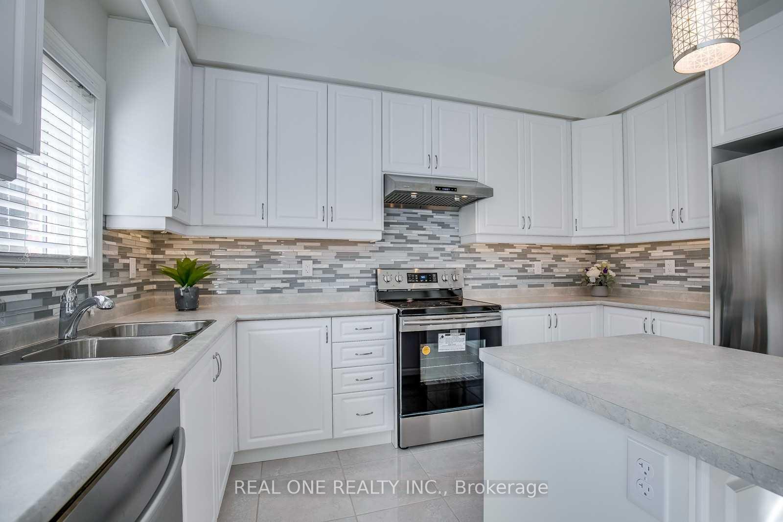 Photo 7 of 483 George Ryan Avenue, Oakville, Joshua Meadows — HOMEH