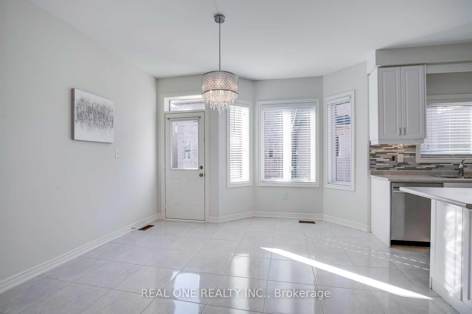 Photo 14 of 483 George Ryan Avenue, Oakville, Joshua Meadows — HOMEH