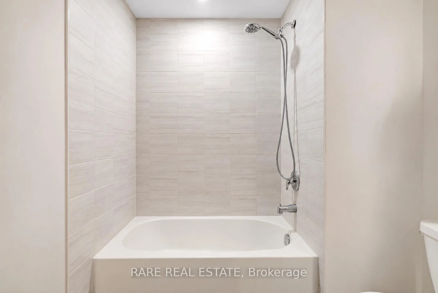Photo 54 of Unit 101, 5 Chef Lane, Barrie, Bayshore — HOMEH