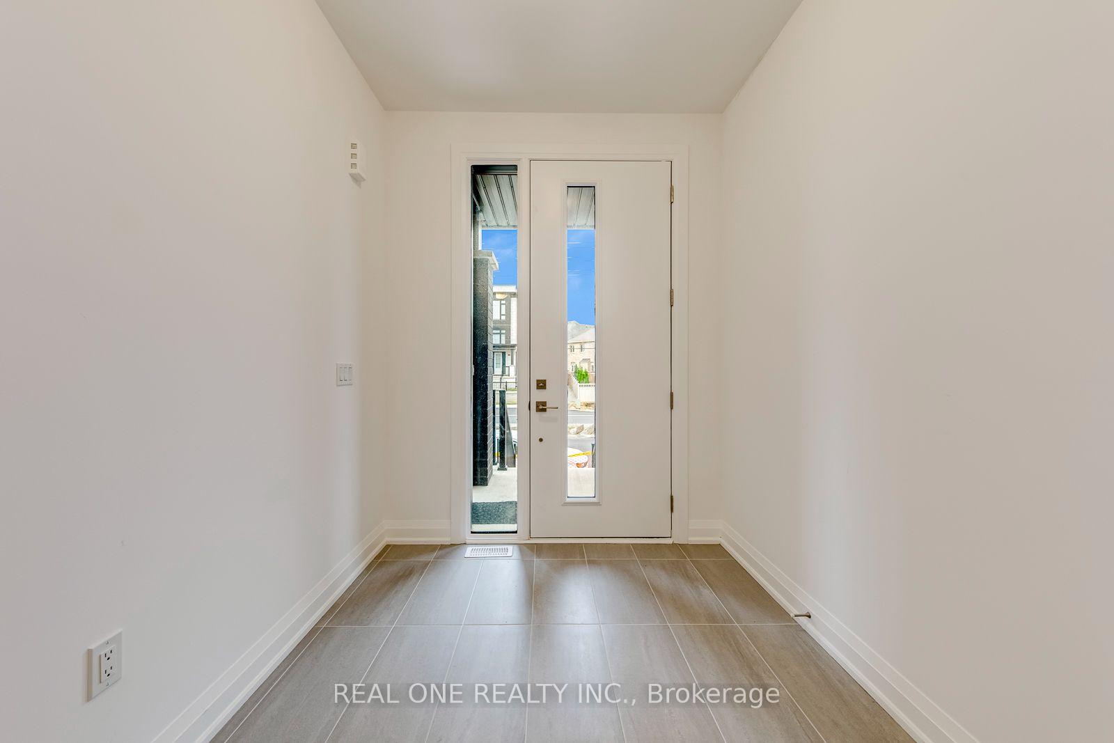 Photo 3 of 3174 Sixth Line, Oakville, Glenorchy — HOMEH