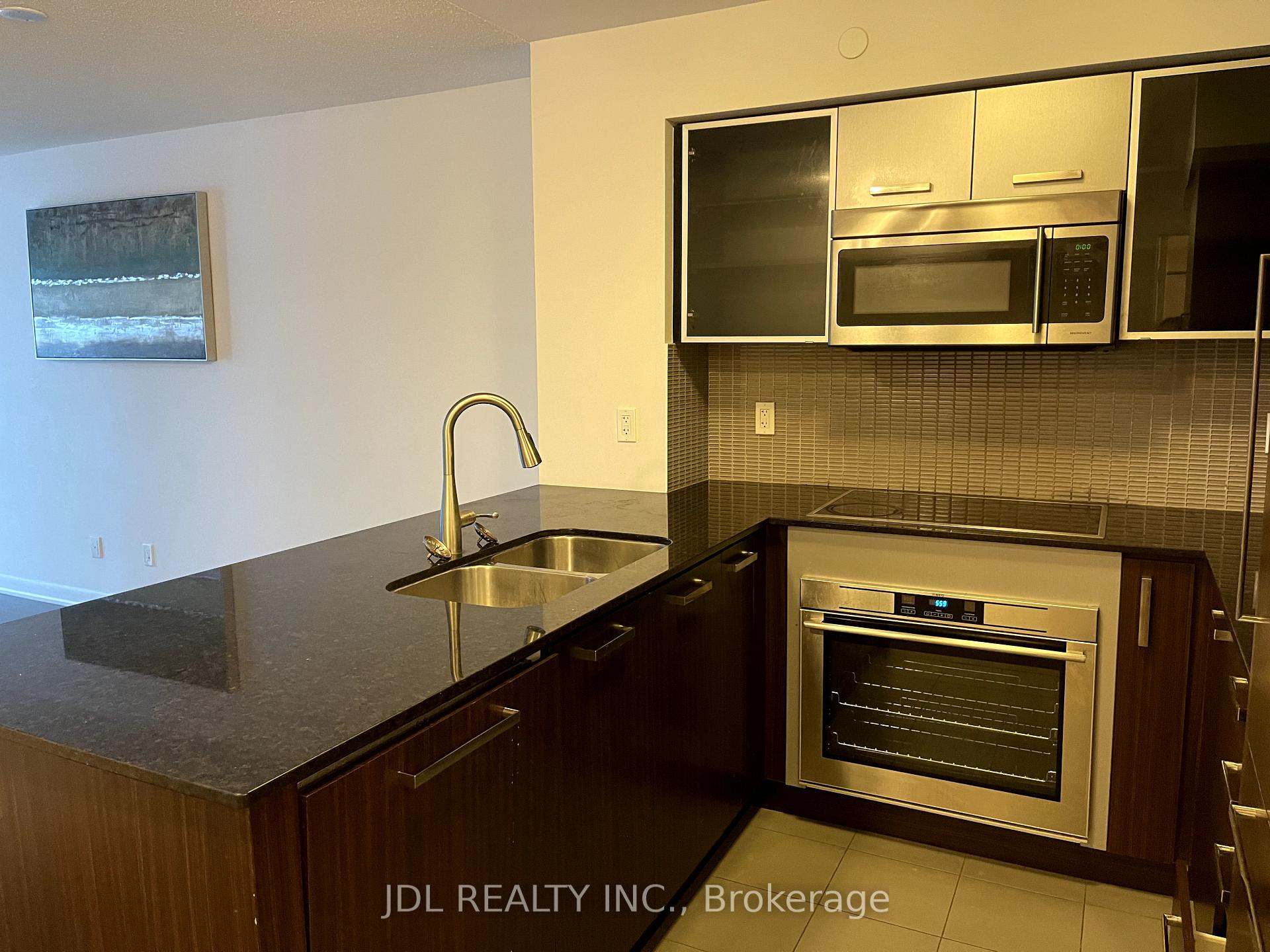 Photo 7 of Unit 1002, 5168 Yonge Street, North York, Willowdale West — HOMEH