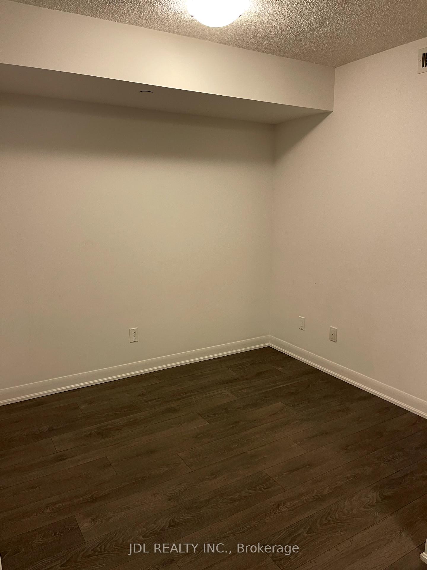 Photo 11 of Unit 1002, 5168 Yonge Street, North York, Willowdale West — HOMEH
