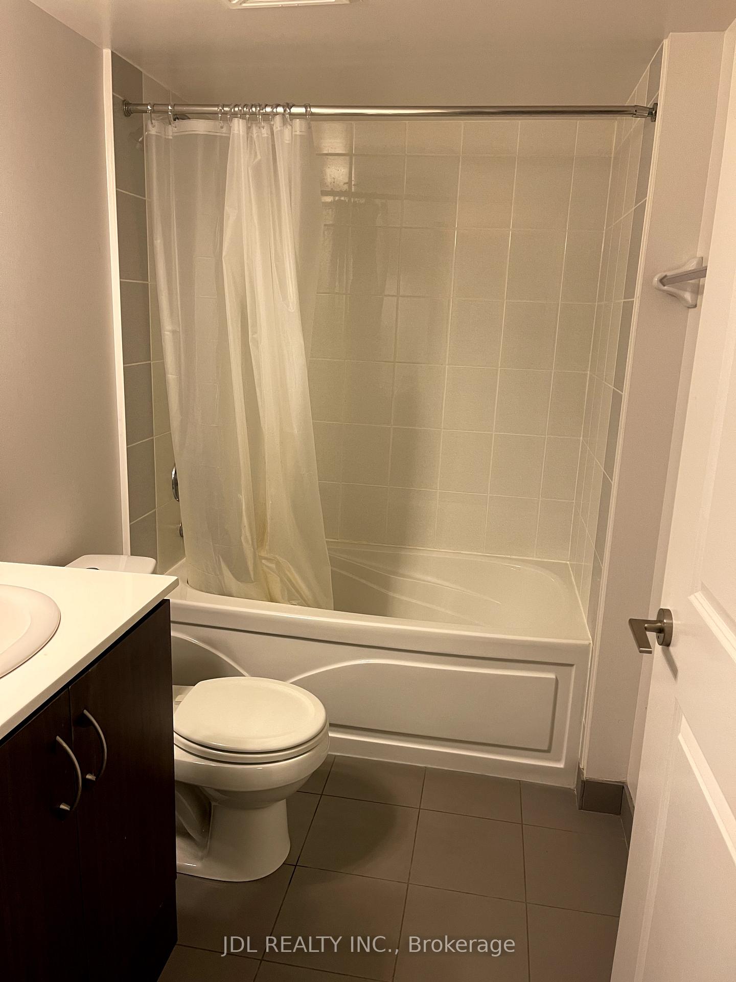 Photo 13 of Unit 1002, 5168 Yonge Street, North York, Willowdale West — HOMEH