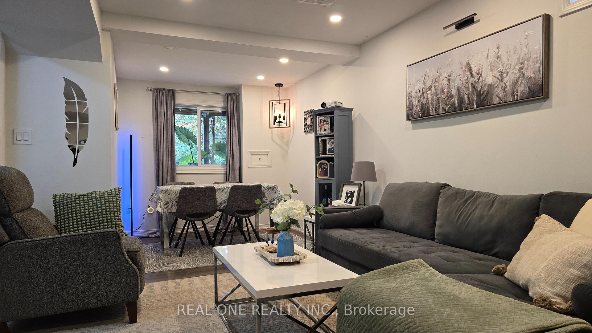 Photo 11 of Unit B, 58 Closs Square, Aurora, Aurora Village — HOMEH