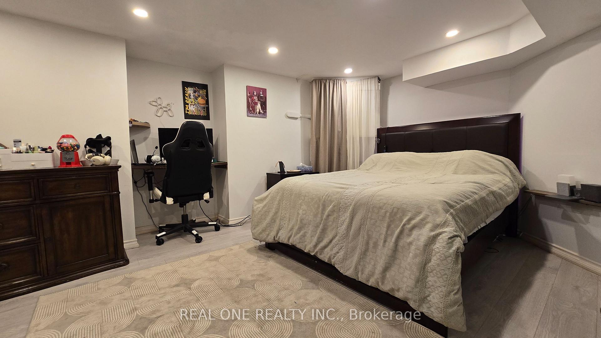 Photo 17 of Unit B, 58 Closs Square, Aurora, Aurora Village — HOMEH