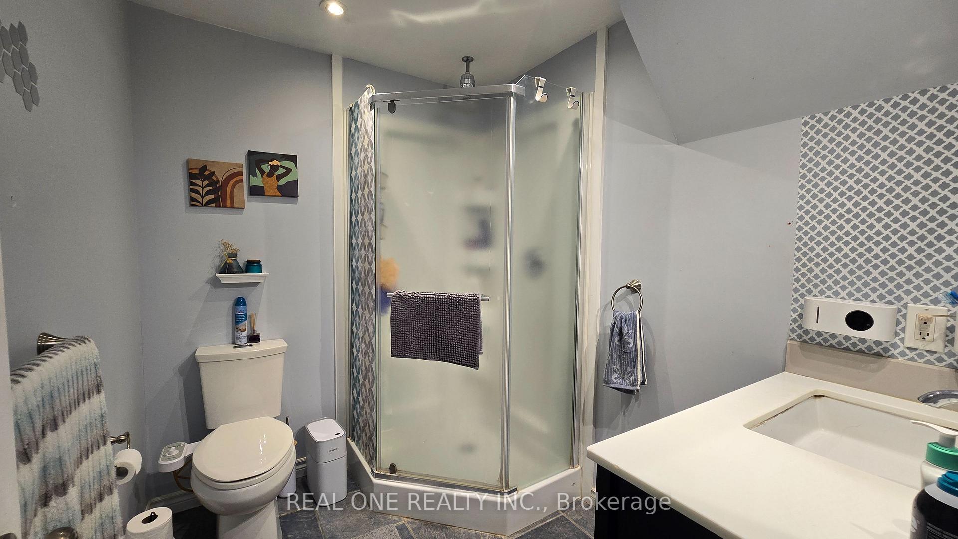 Photo 20 of Unit B, 58 Closs Square, Aurora, Aurora Village — HOMEH