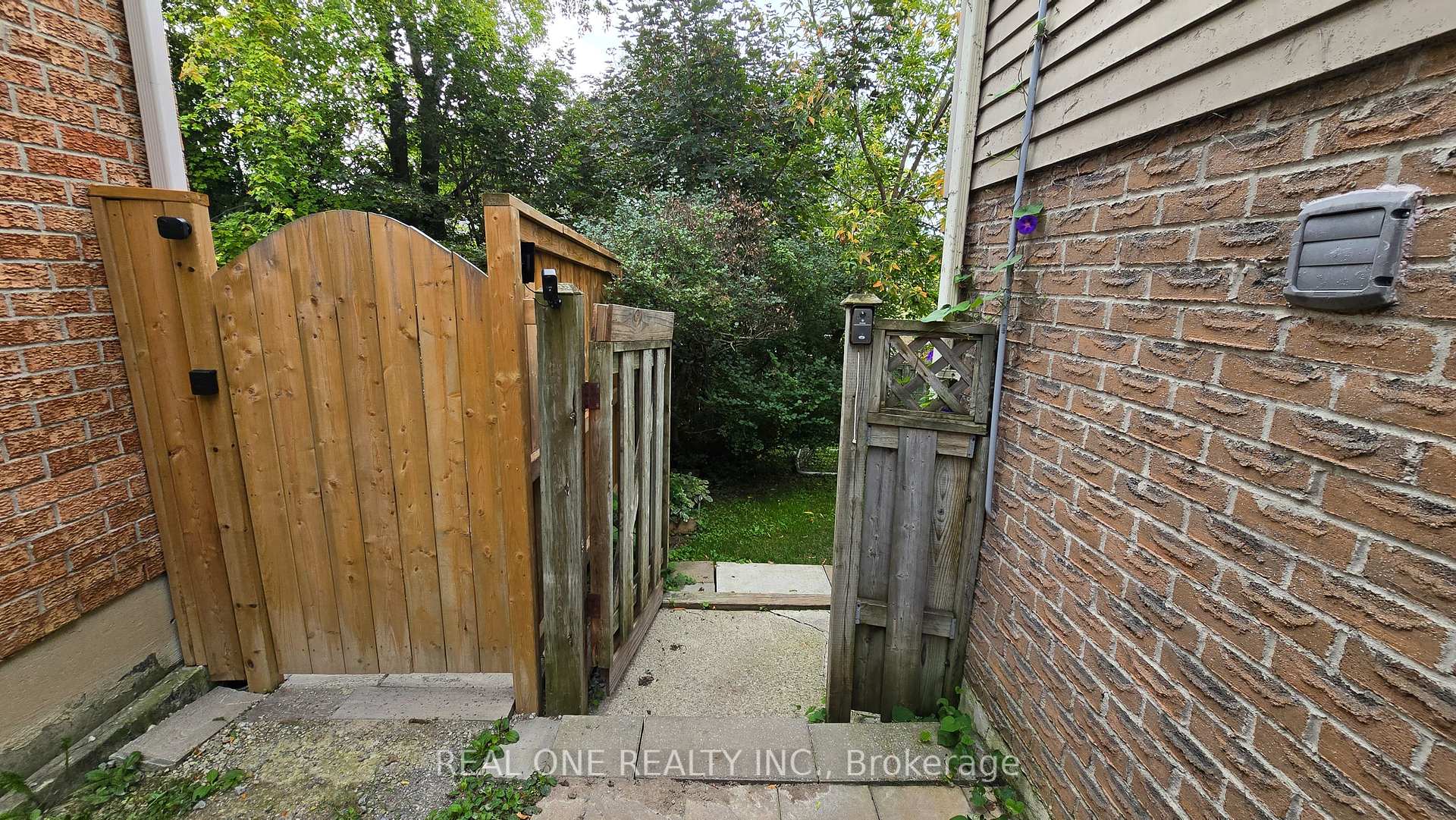 Photo 23 of Unit B, 58 Closs Square, Aurora, Aurora Village — HOMEH