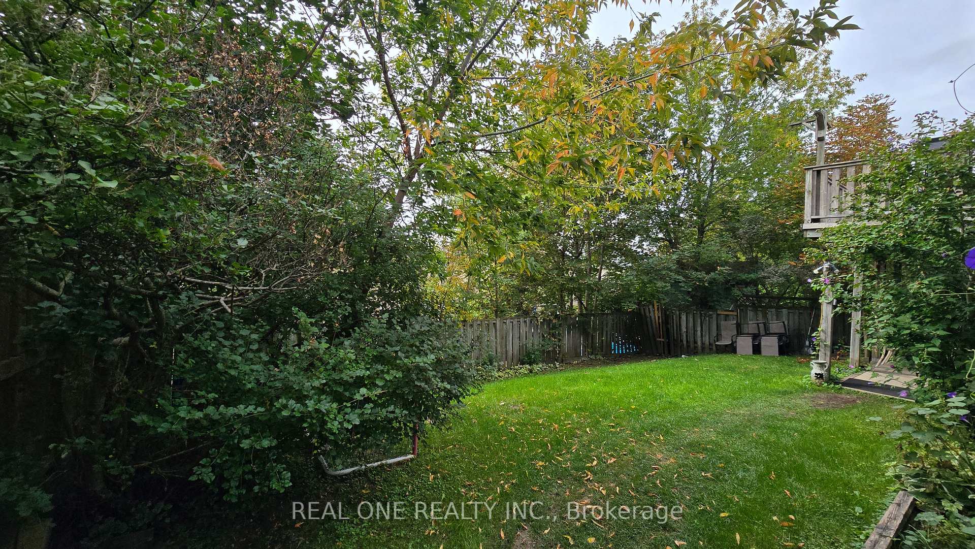 Photo 25 of Unit B, 58 Closs Square, Aurora, Aurora Village — HOMEH