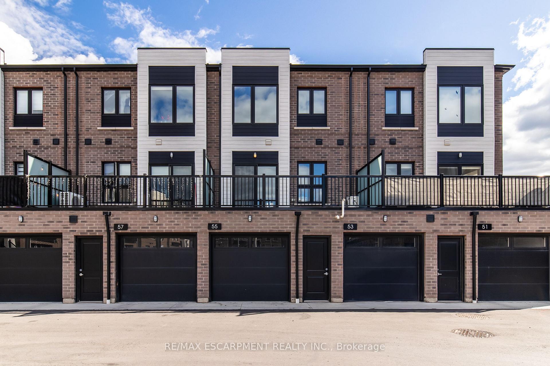 Photo 43 of 55 Great Falls Boulevard, Hamilton, Waterdown — HOMEH