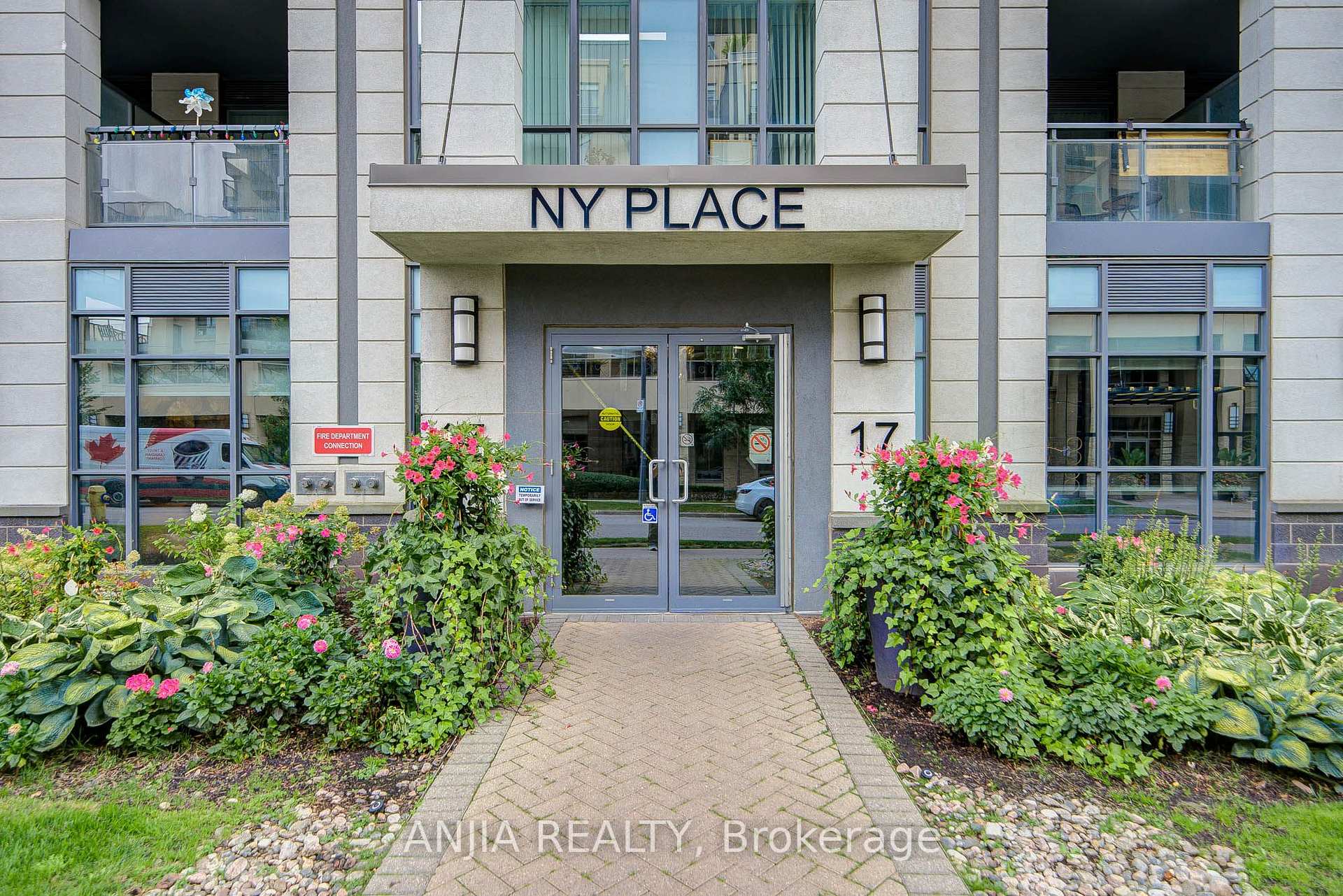 Photo of Unit 510, 17 Kenaston Gardens
