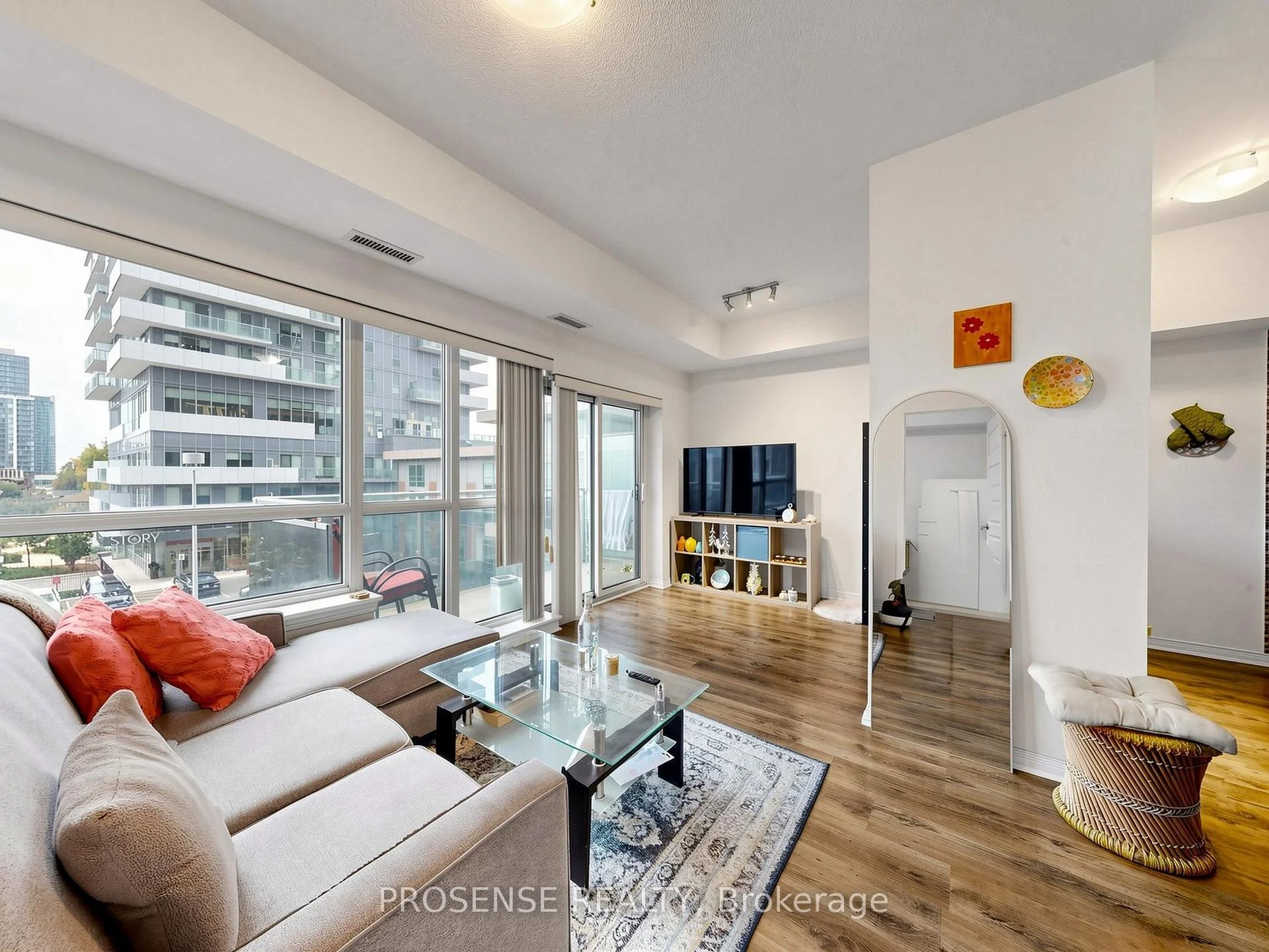 Photo 16 of Unit 306, 215 Queen Street E, Brampton, Queen Street Corridor — HOMEH