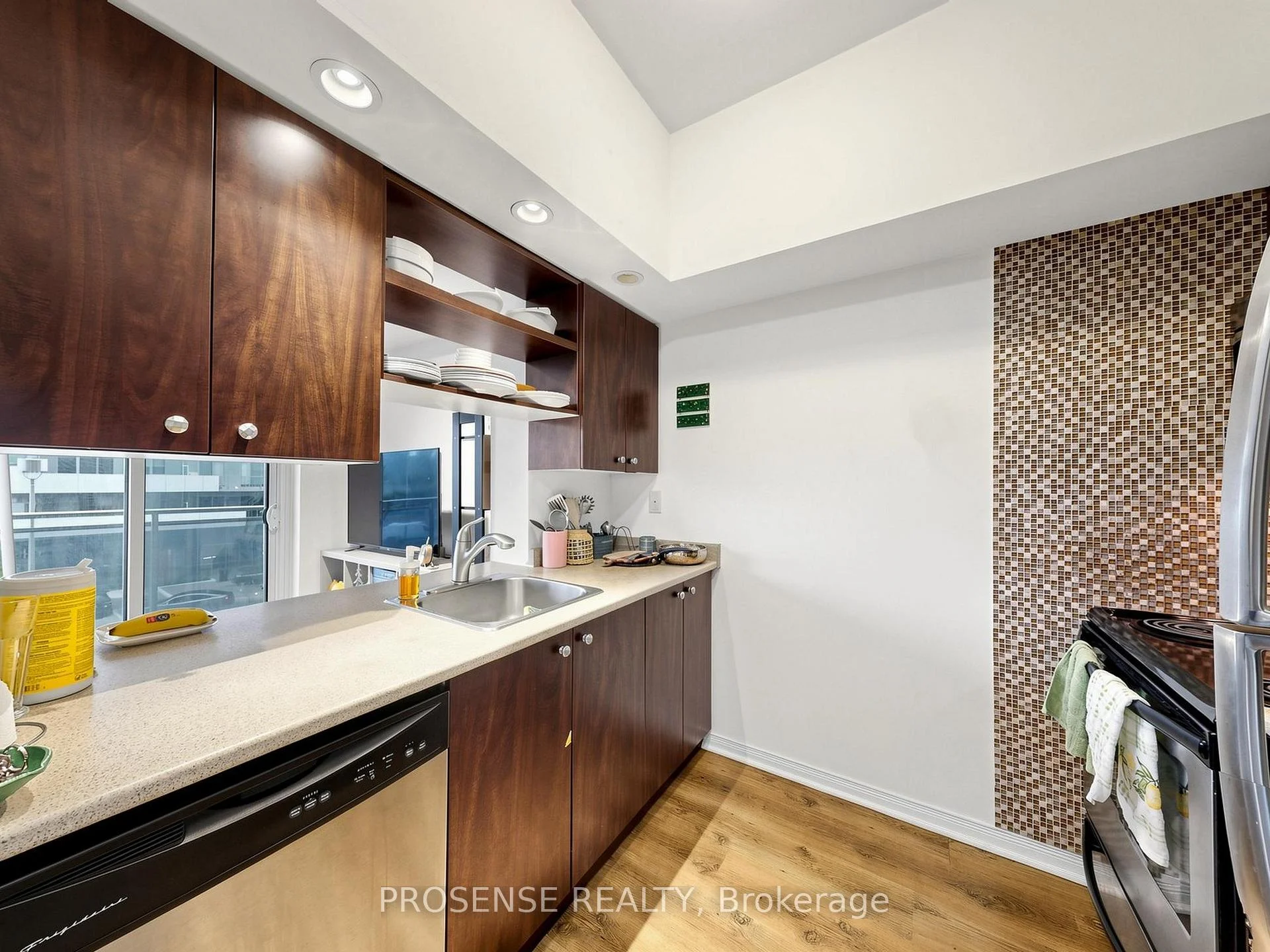 Photo 26 of Unit 306, 215 Queen Street E, Brampton, Queen Street Corridor — HOMEH