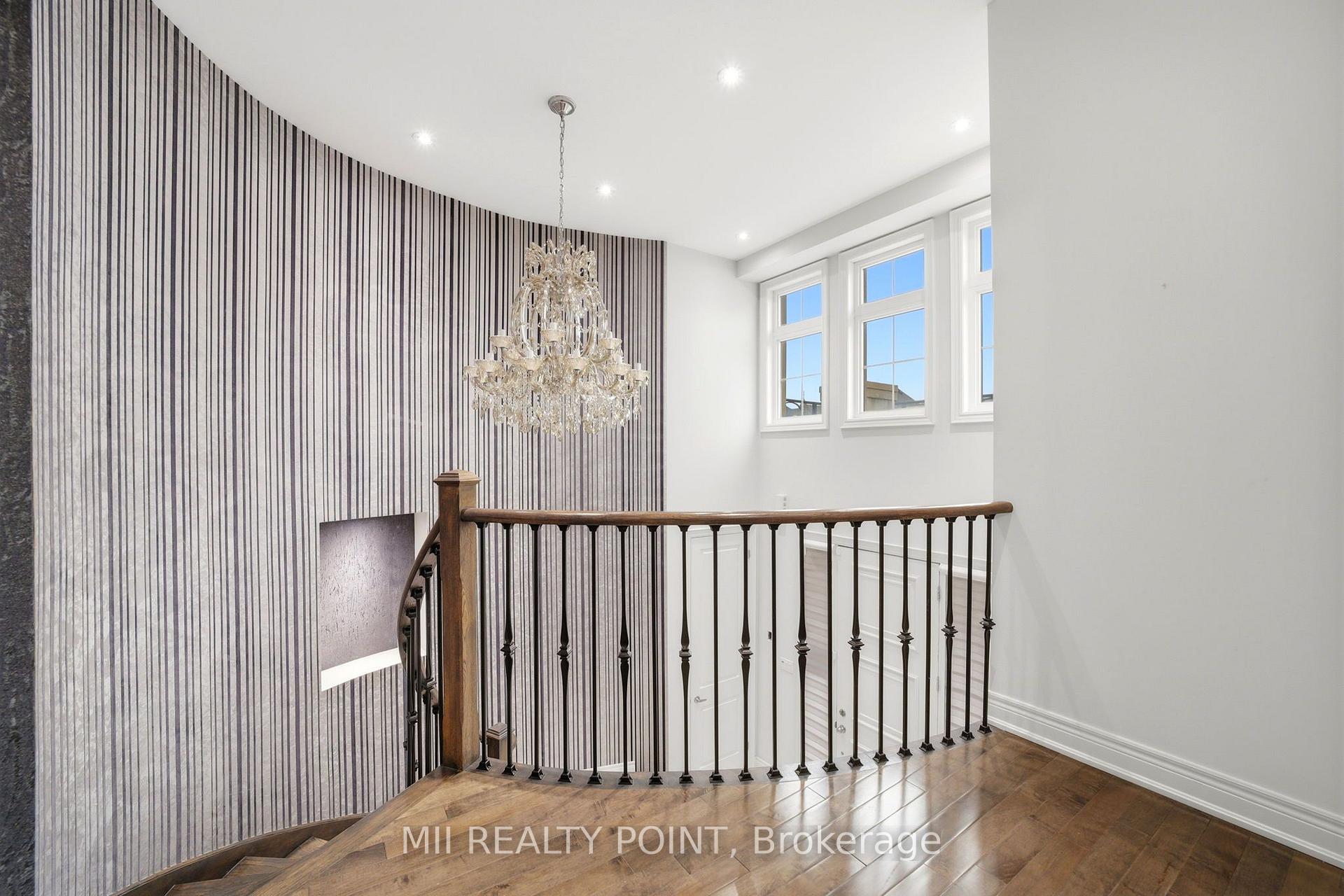 Photo 4 of 135 Abner Miles Drive, Vaughan, Patterson — HOMEH