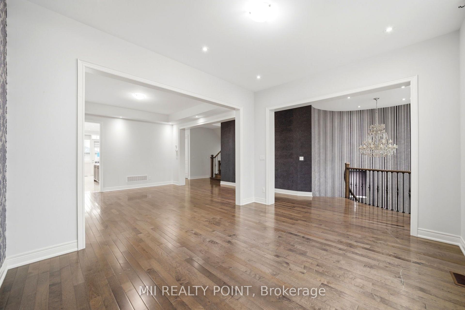 Photo 6 of 135 Abner Miles Drive, Vaughan, Patterson — HOMEH