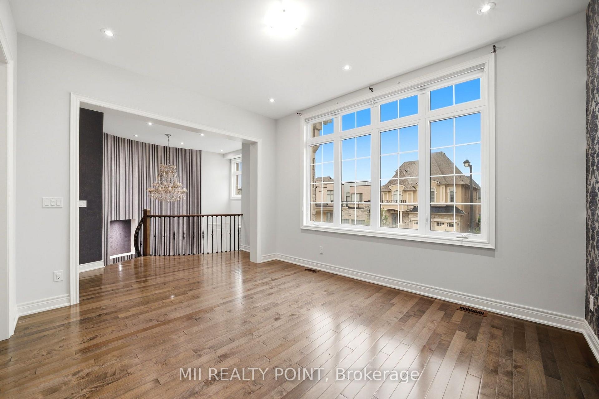 Photo 7 of 135 Abner Miles Drive, Vaughan, Patterson — HOMEH