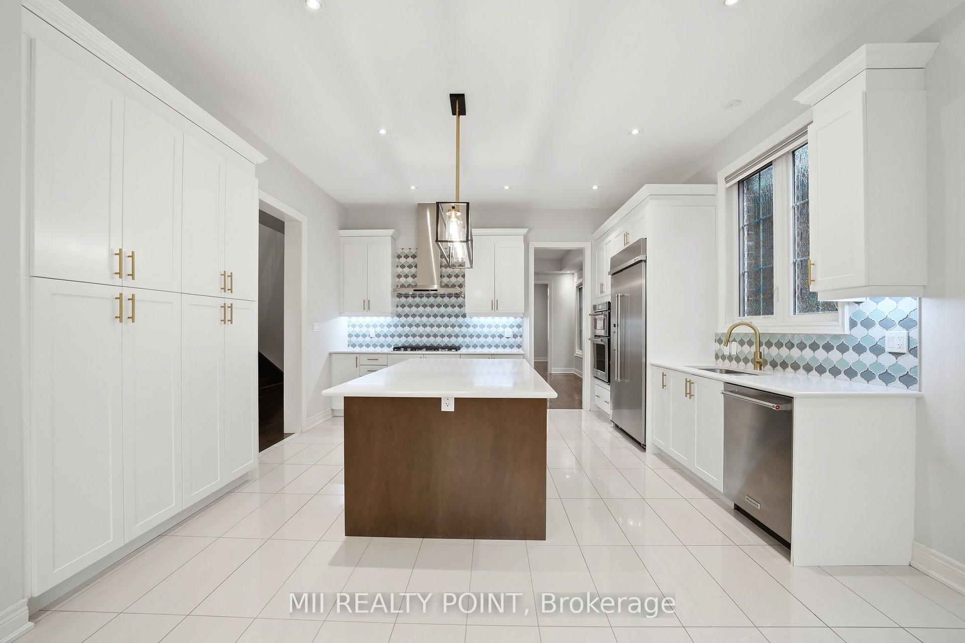 Photo 8 of 135 Abner Miles Drive, Vaughan, Patterson — HOMEH
