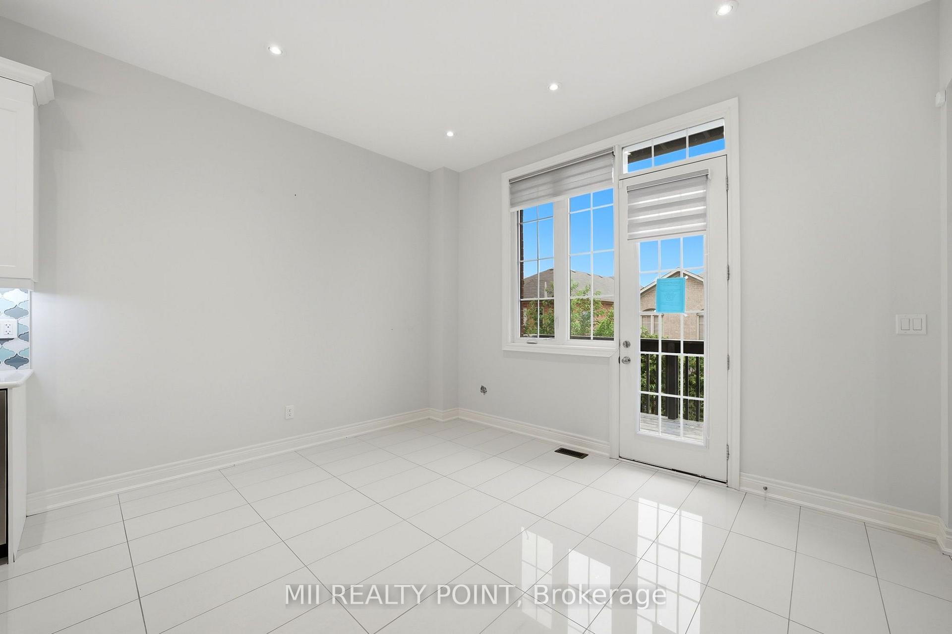 Photo 11 of 135 Abner Miles Drive, Vaughan, Patterson — HOMEH