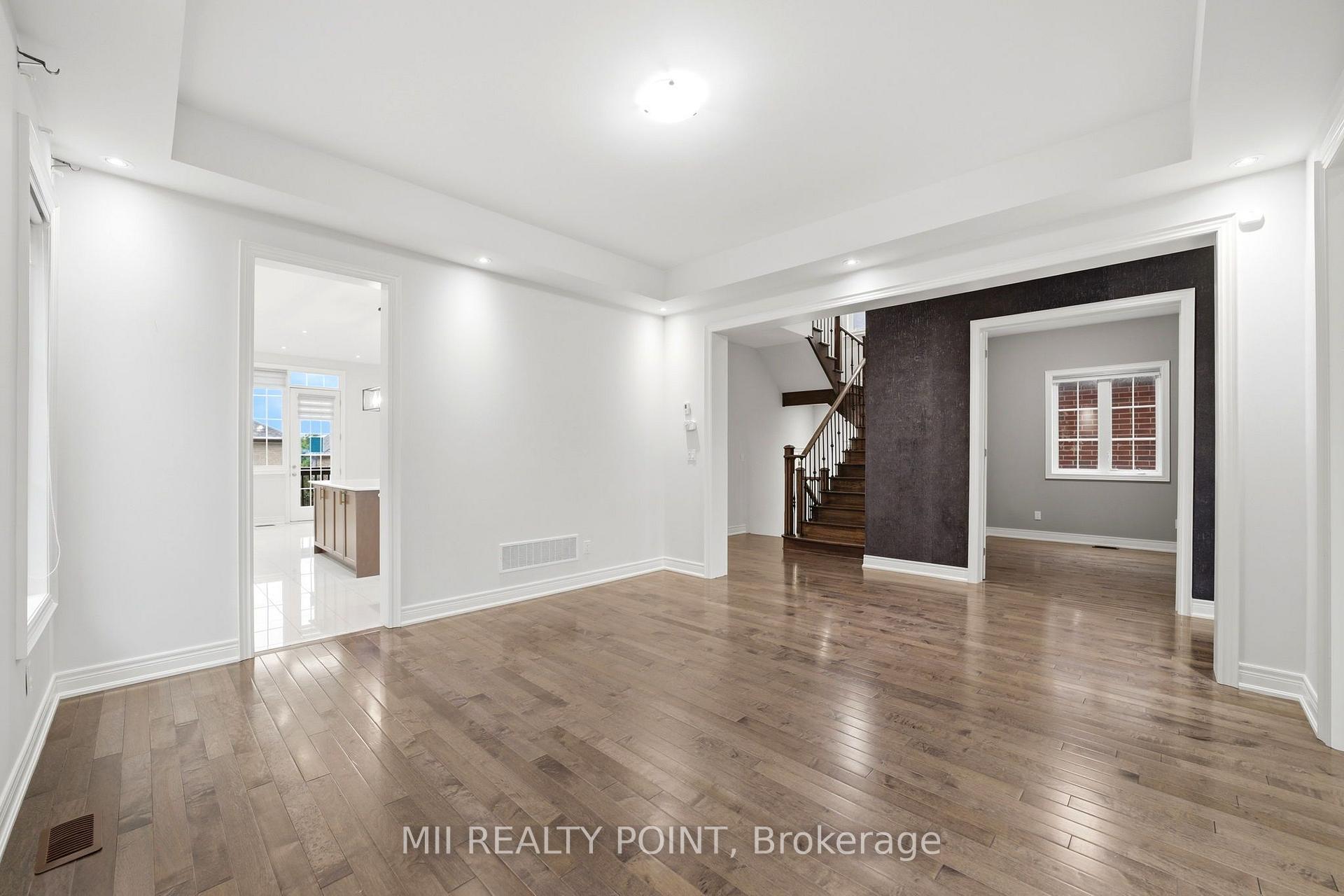Photo 14 of 135 Abner Miles Drive, Vaughan, Patterson — HOMEH