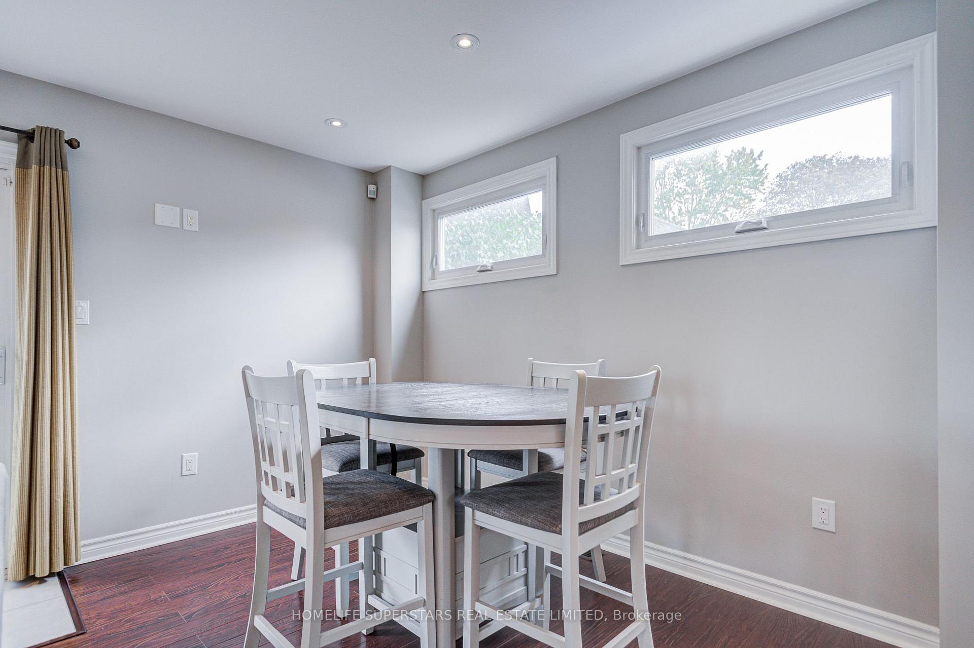Photo 21 of 50 Hoskins Square, Brampton, Queen Street Corridor — HOMEH