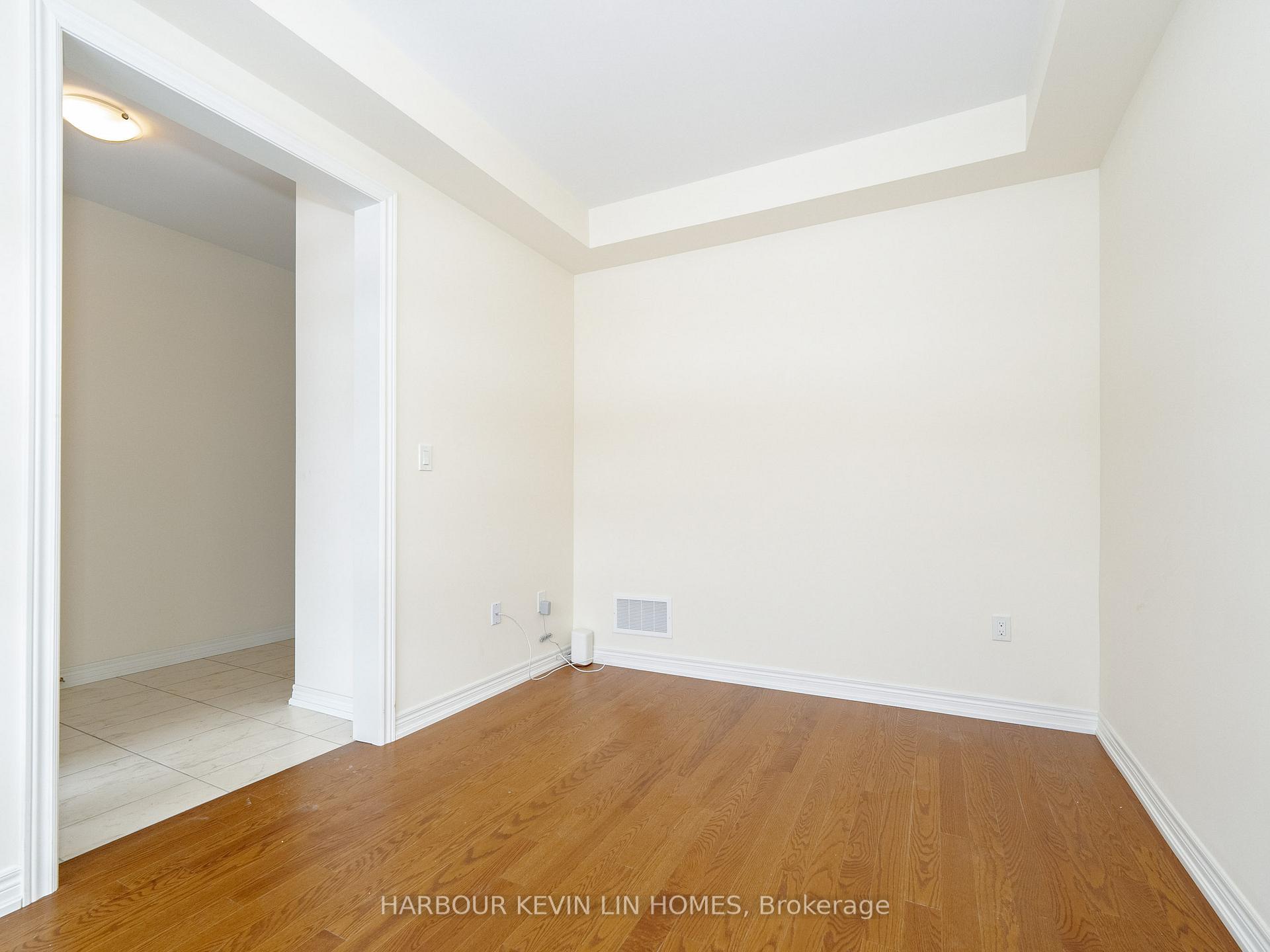 Photo 5 of 48 Bostock Drive, Georgina, Keswick South — HOMEH