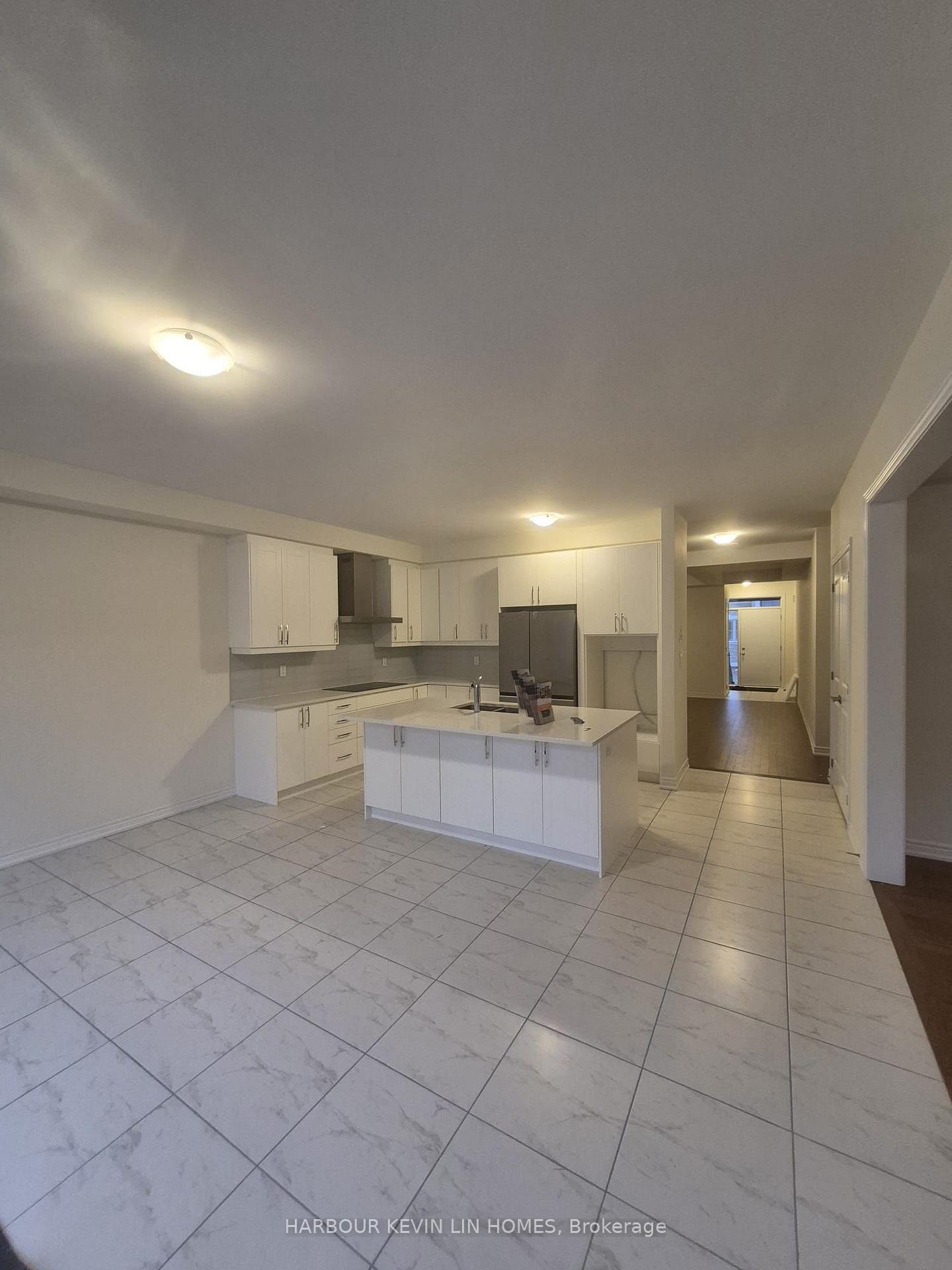 Photo 9 of 48 Bostock Drive, Georgina, Keswick South — HOMEH