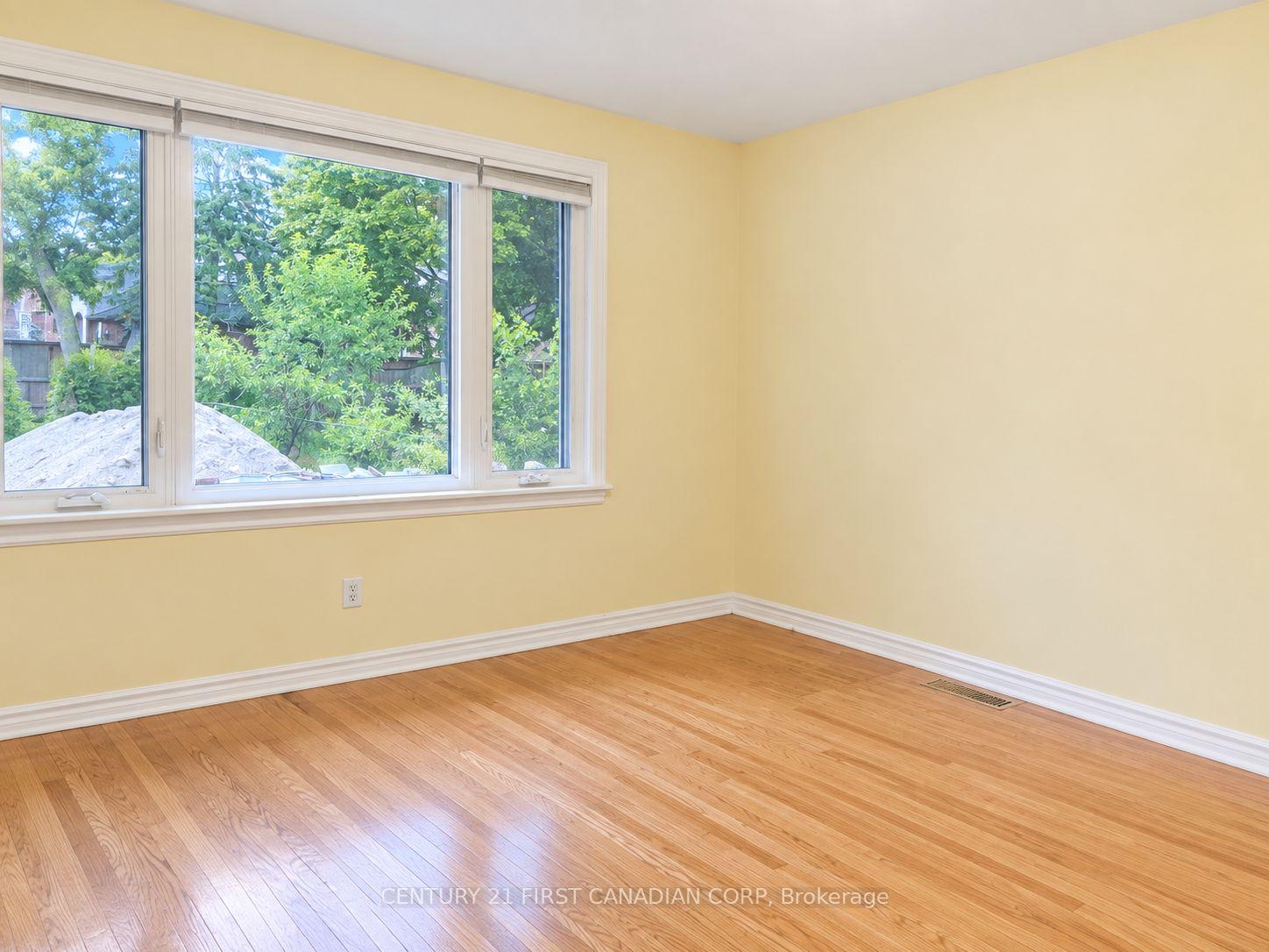 Photo 2 of Unit Upper Level, 638 Tennent Avenue, London, North G — HOMEH