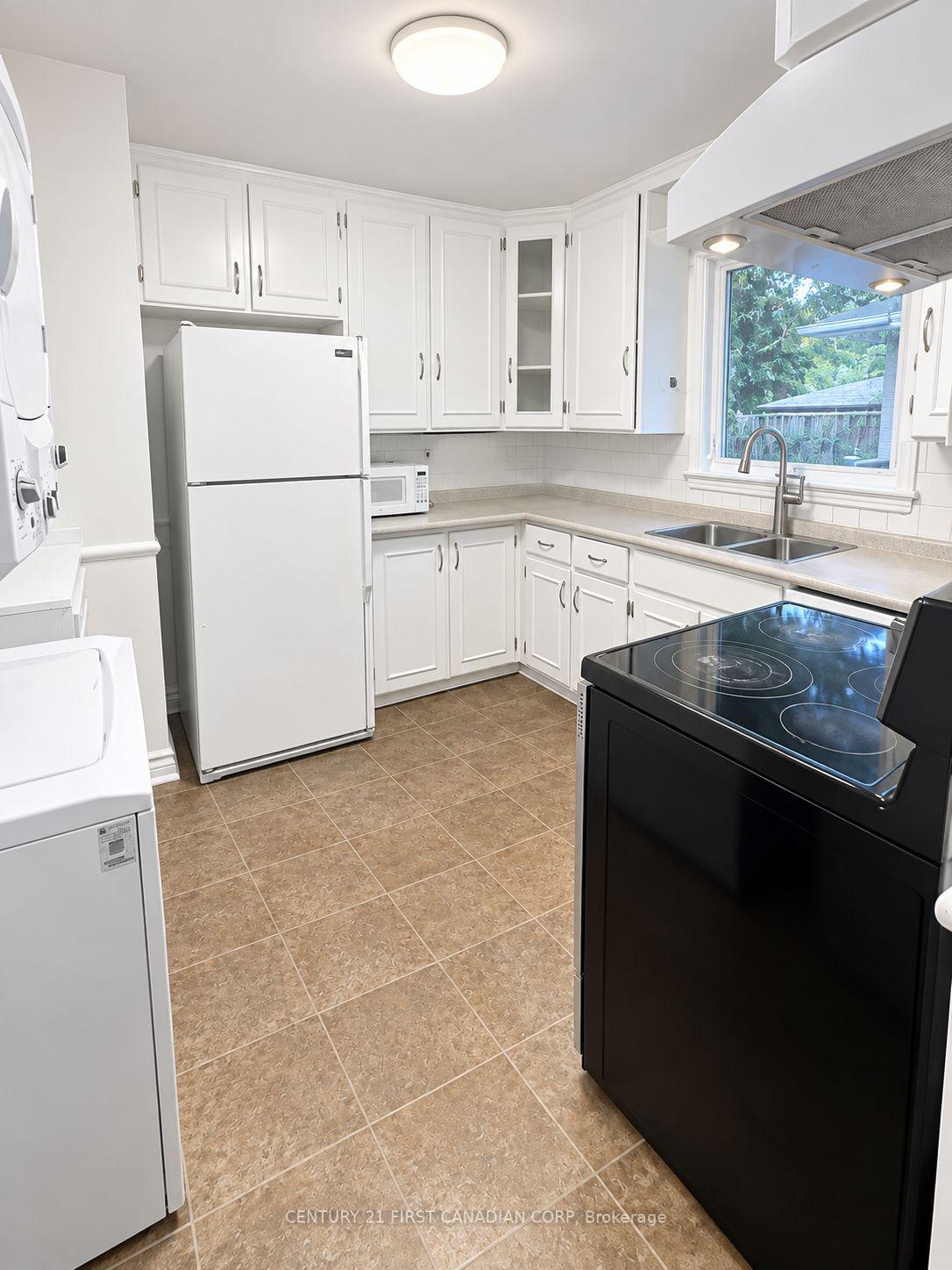Photo 3 of Unit Upper Level, 638 Tennent Avenue, London, North G — HOMEH