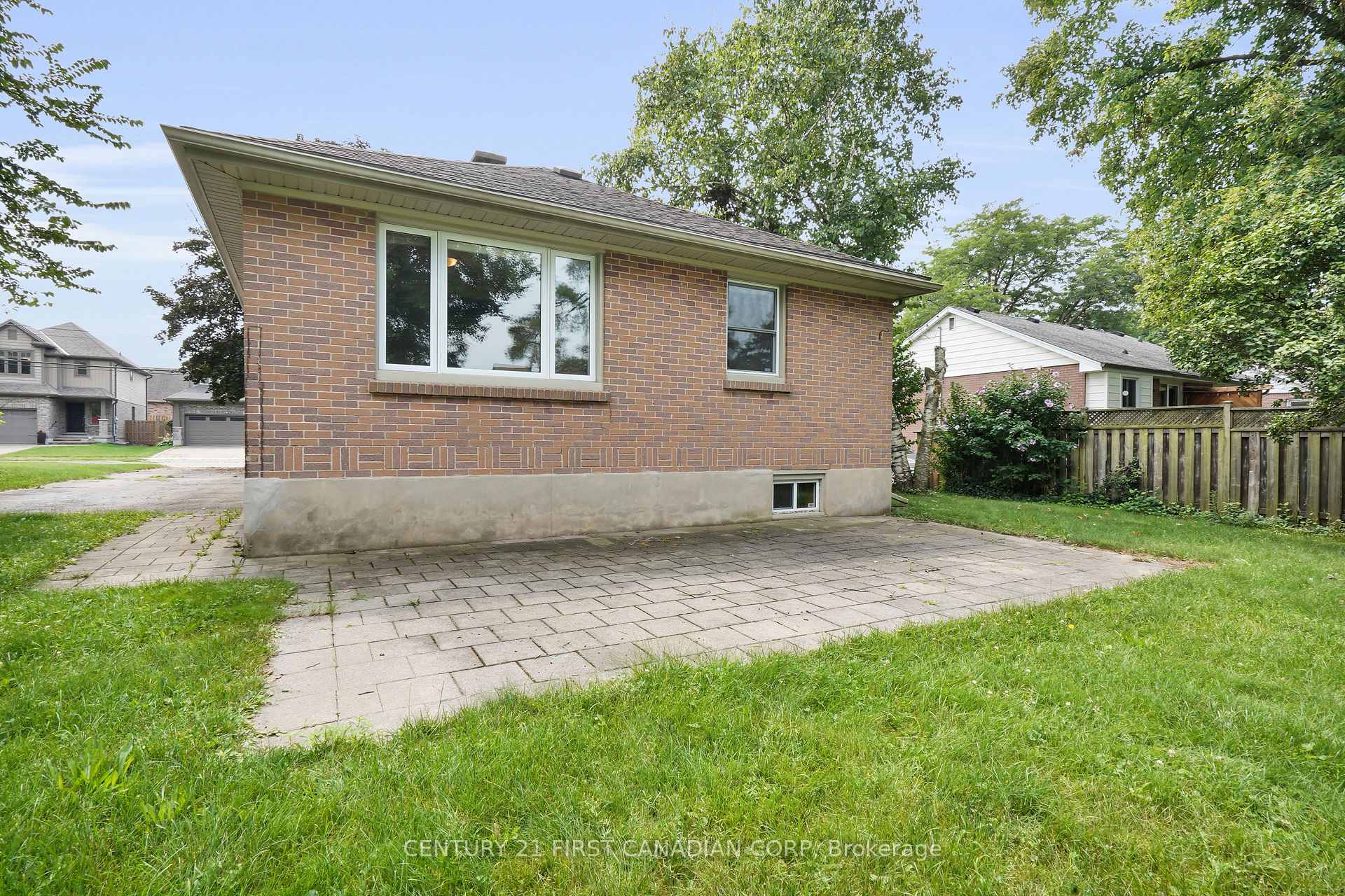Photo 18 of Unit Upper Level, 638 Tennent Avenue, London, North G — HOMEH