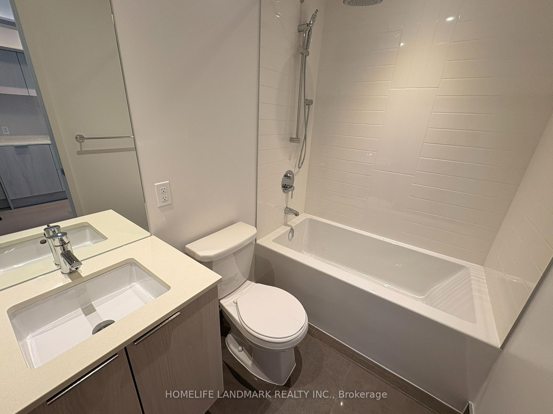 Photo 11 of Unit 4203, 448 Burnhamthorpe Road W, Mississauga, City Centre — HOMEH