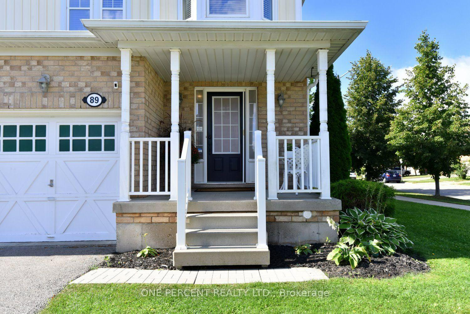 Photo 3 of 89 Blue Sky Trail, Hamilton, Waterdown — HOMEH