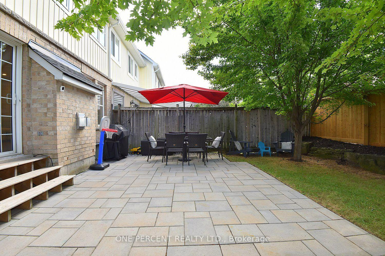 Photo 18 of 89 Blue Sky Trail, Hamilton, Waterdown — HOMEH