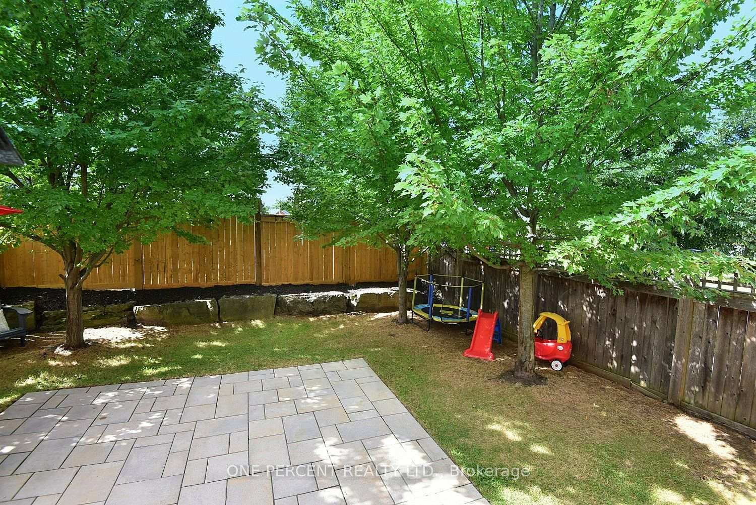 Photo 38 of 89 Blue Sky Trail, Hamilton, Waterdown — HOMEH