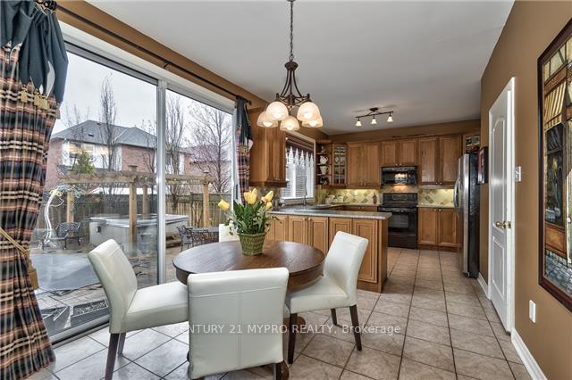 Photo 6 of 2257 Riverdale Place, Oakville, West Oak Trails — HOMEH