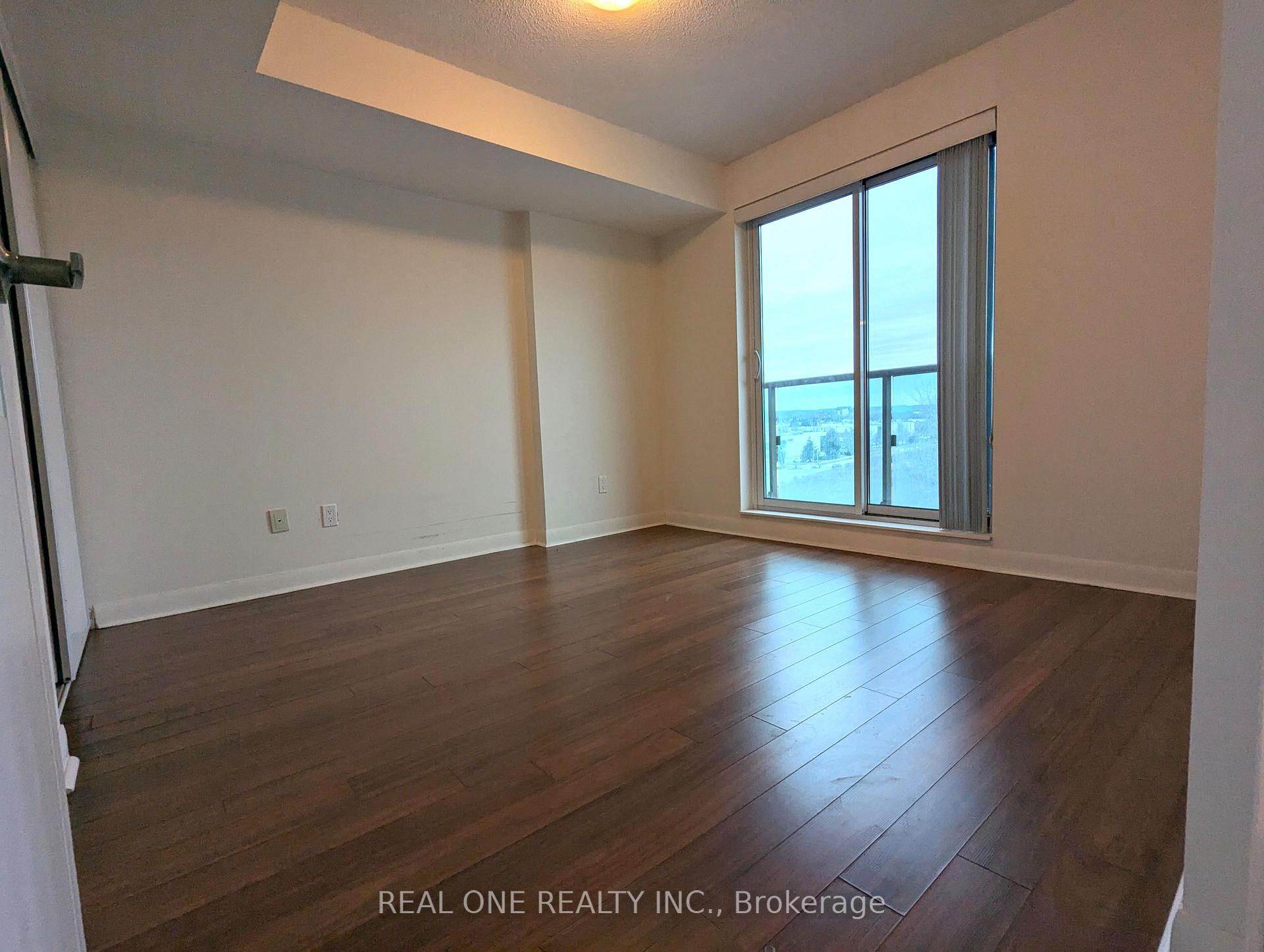 Photo 5 of Unit 621, 75 Norman Bethune Avenue, Richmond Hill, Beaver Creek Business Park — HOMEH