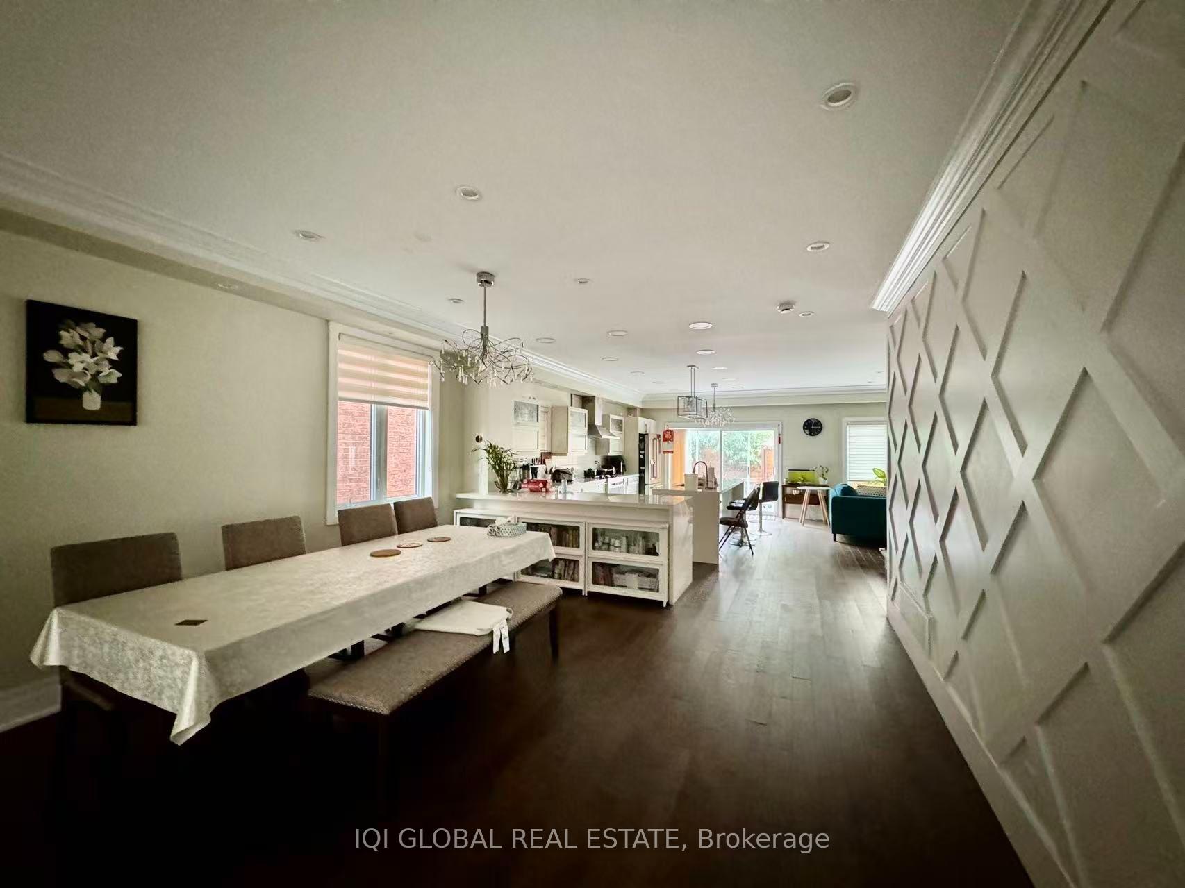 Photo 2 of Unit 2 Bedrooms, 101 Gable Avenue, Markham, Berczy — HOMEH