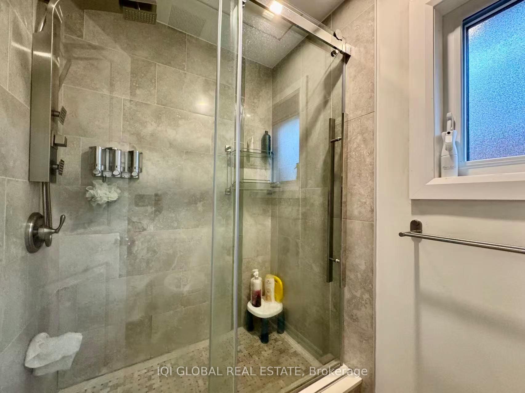 Photo 21 of Unit 2 Bedrooms, 101 Gable Avenue, Markham, Berczy — HOMEH