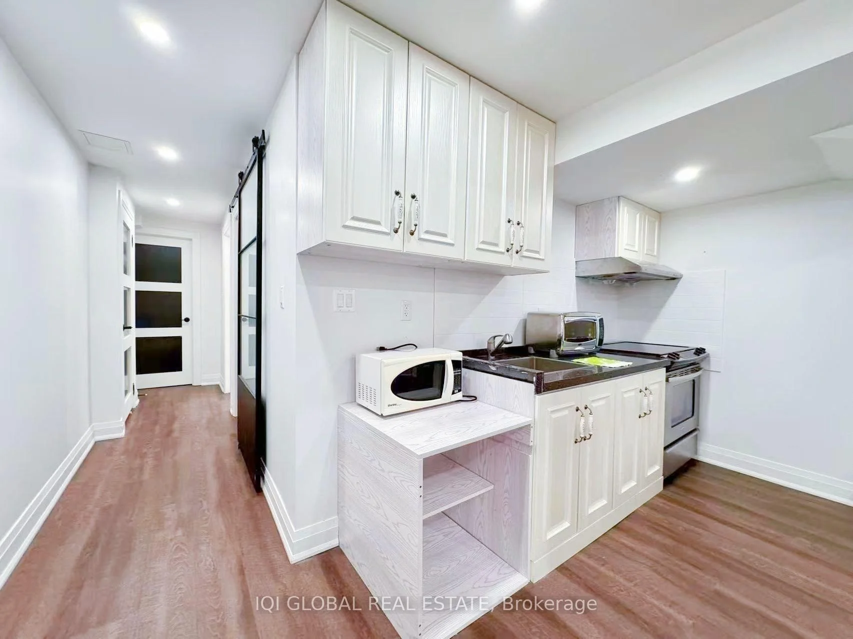 Photo 17 of Unit 2 Bedrooms, 101 Gable Avenue, Markham, Berczy — HOMEH