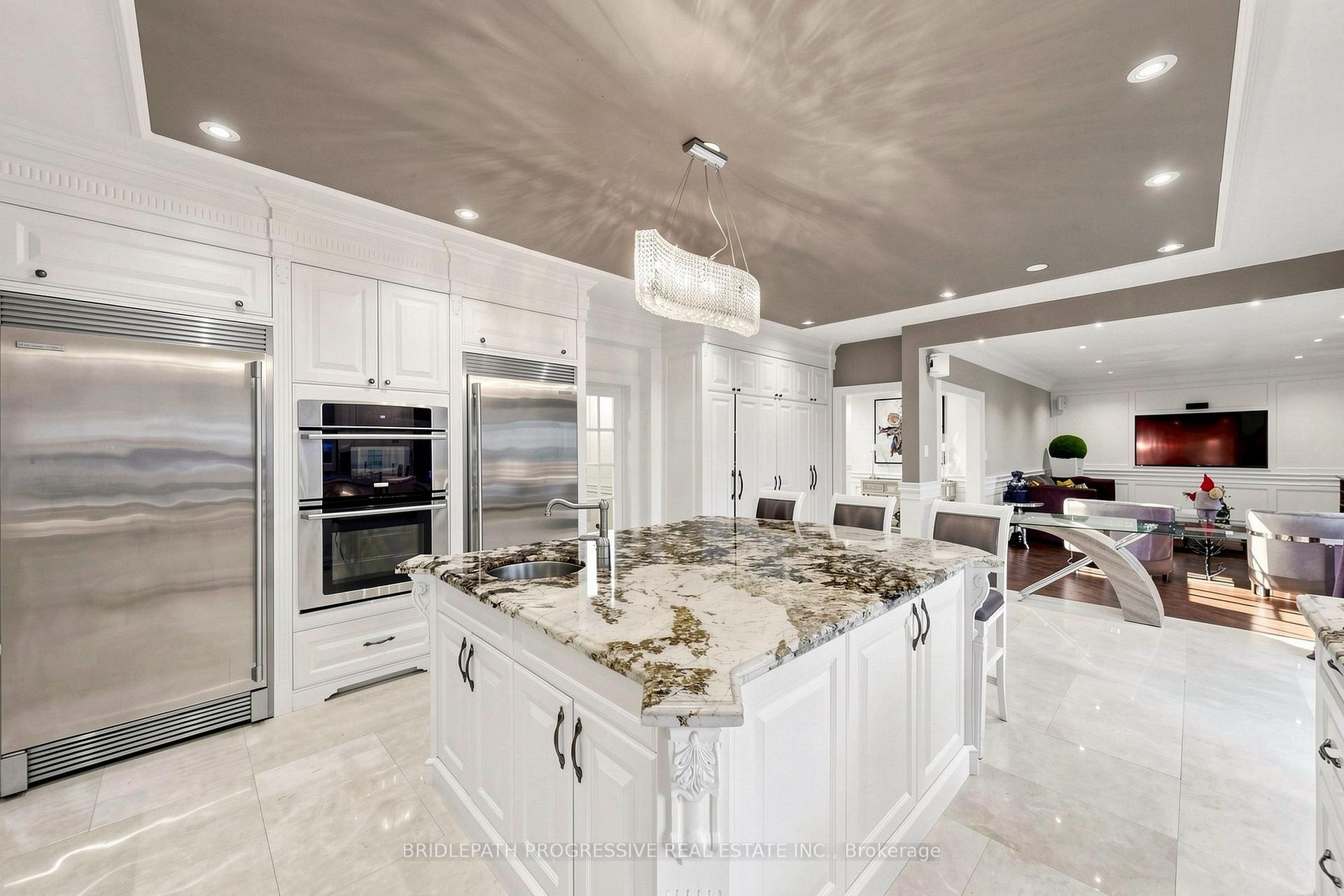 Photo 17 of 2 Thornlea Court, Markham, Thornhill — HOMEH