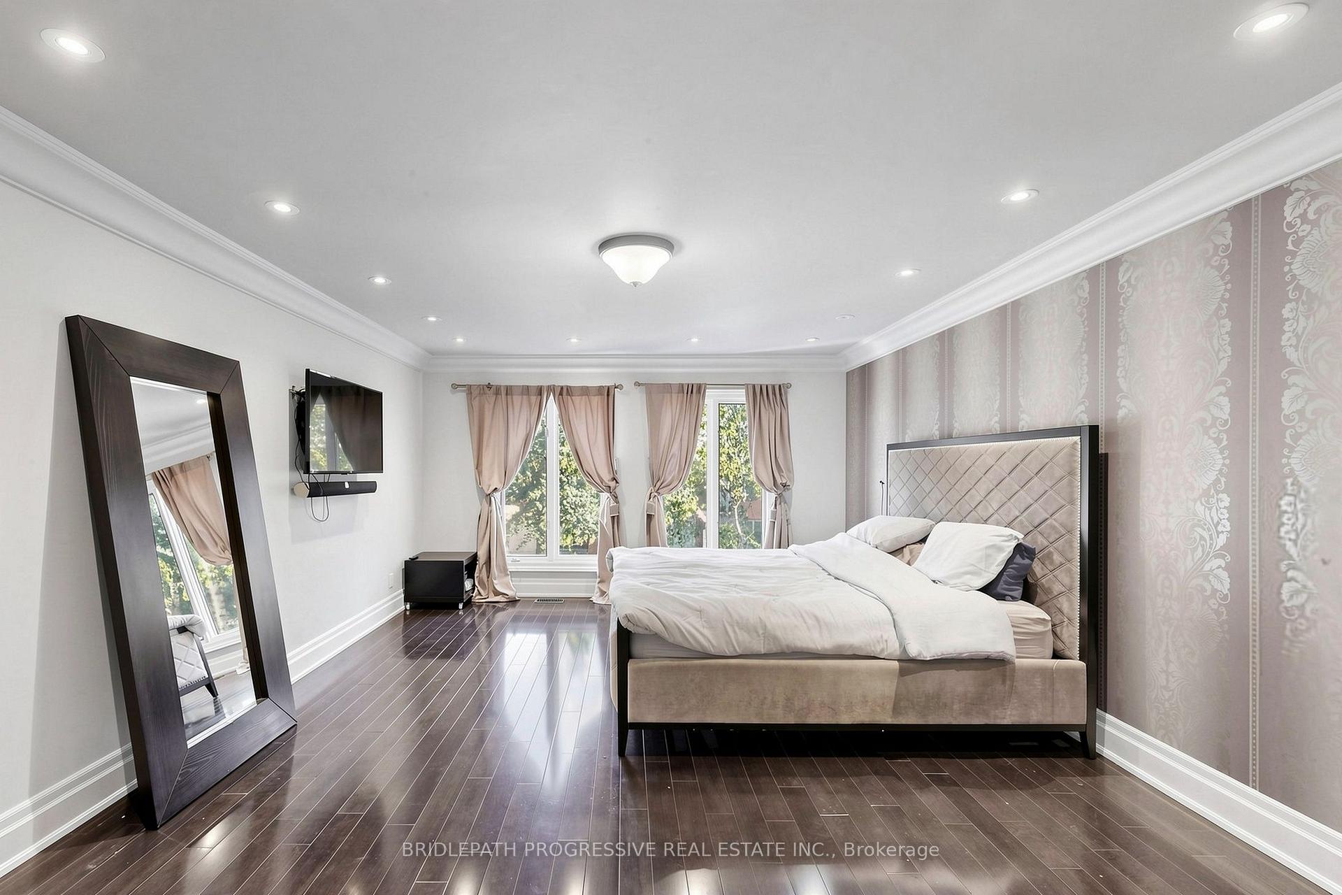 Photo 26 of 2 Thornlea Court, Markham, Thornhill — HOMEH