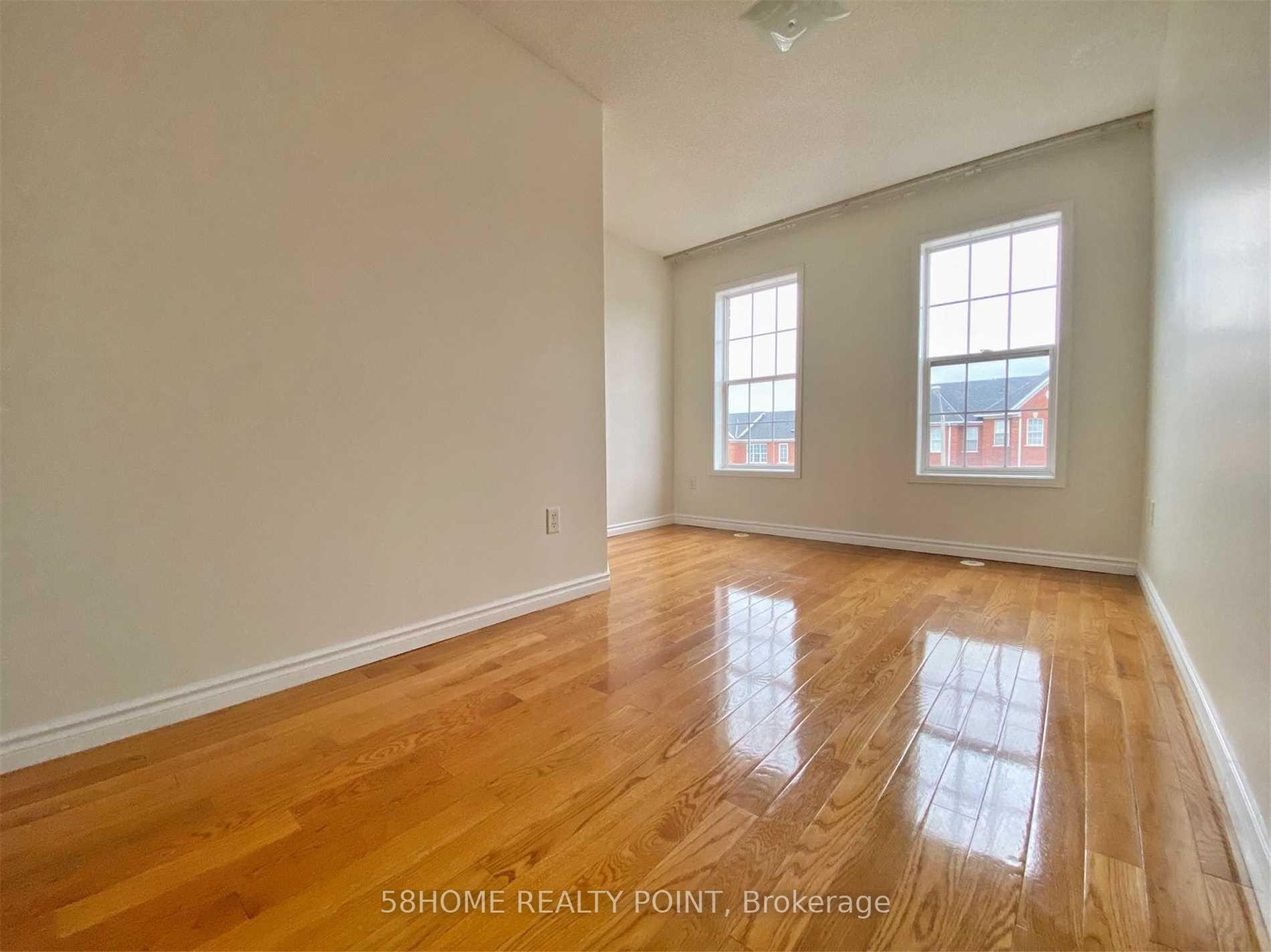 Photo 13 of Unit Upper, 17 Exchequer Place, Scarborough, Agincourt North — HOMEH