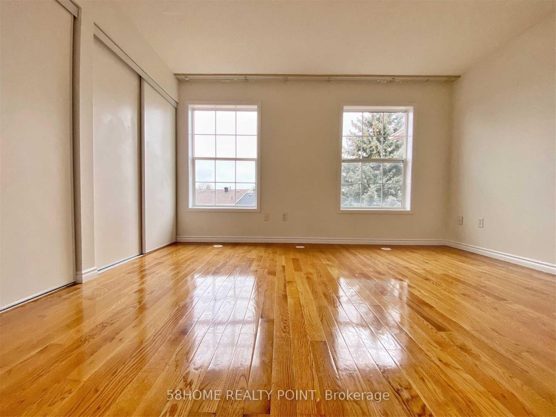 Photo 15 of Unit Upper, 17 Exchequer Place, Scarborough, Agincourt North — HOMEH