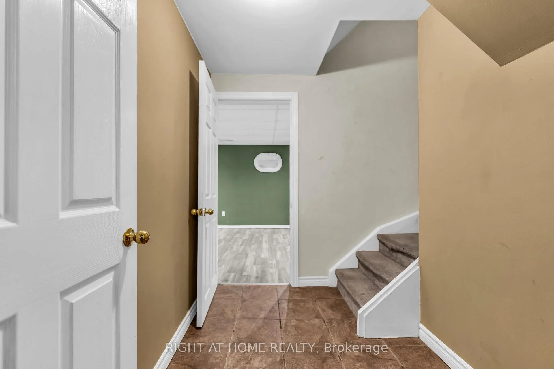 Photo 15 of Unit 136, 500 Osgoode Drive, London, South Y — HOMEH