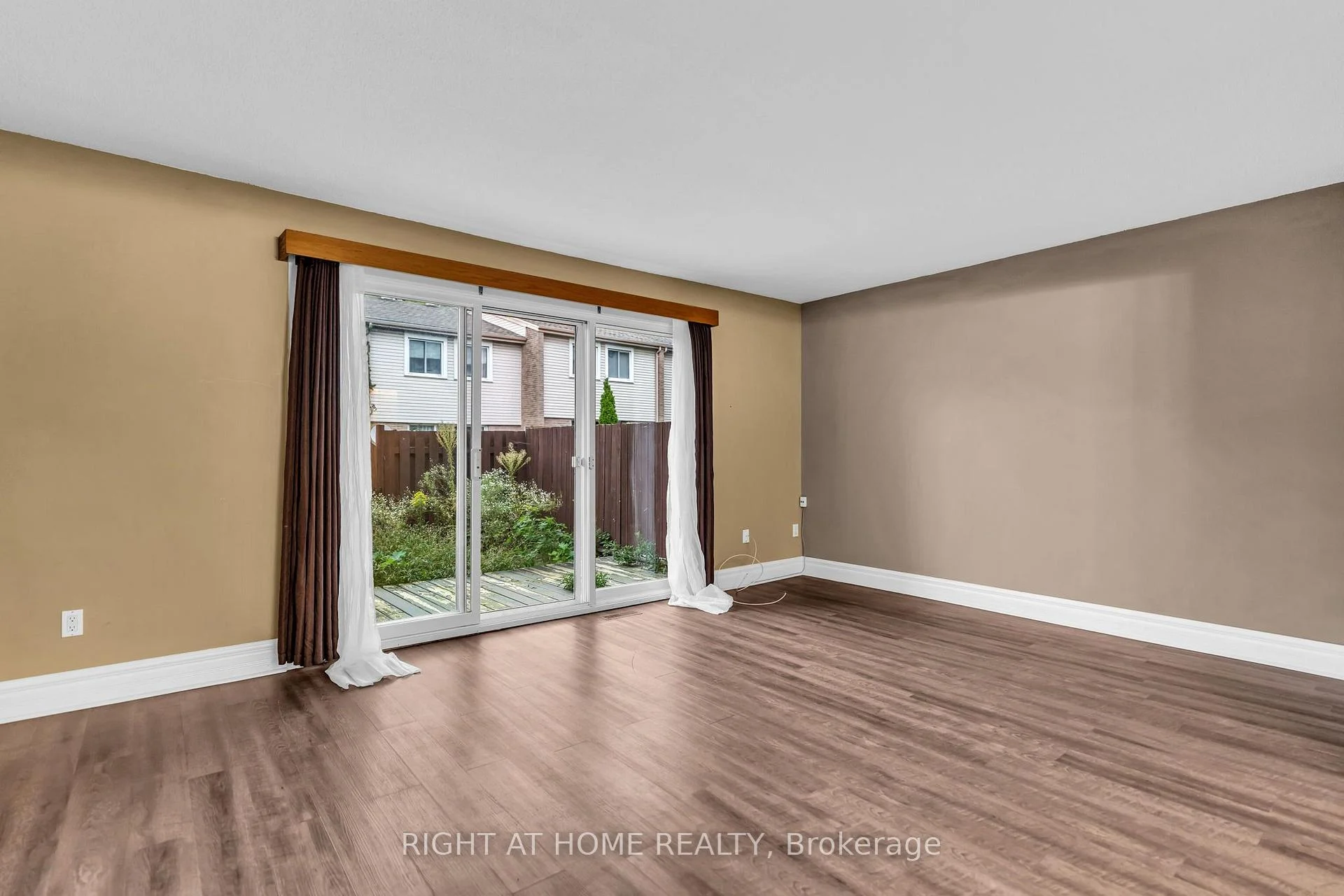 Photo 35 of Unit 136, 500 Osgoode Drive, London, South Y — HOMEH