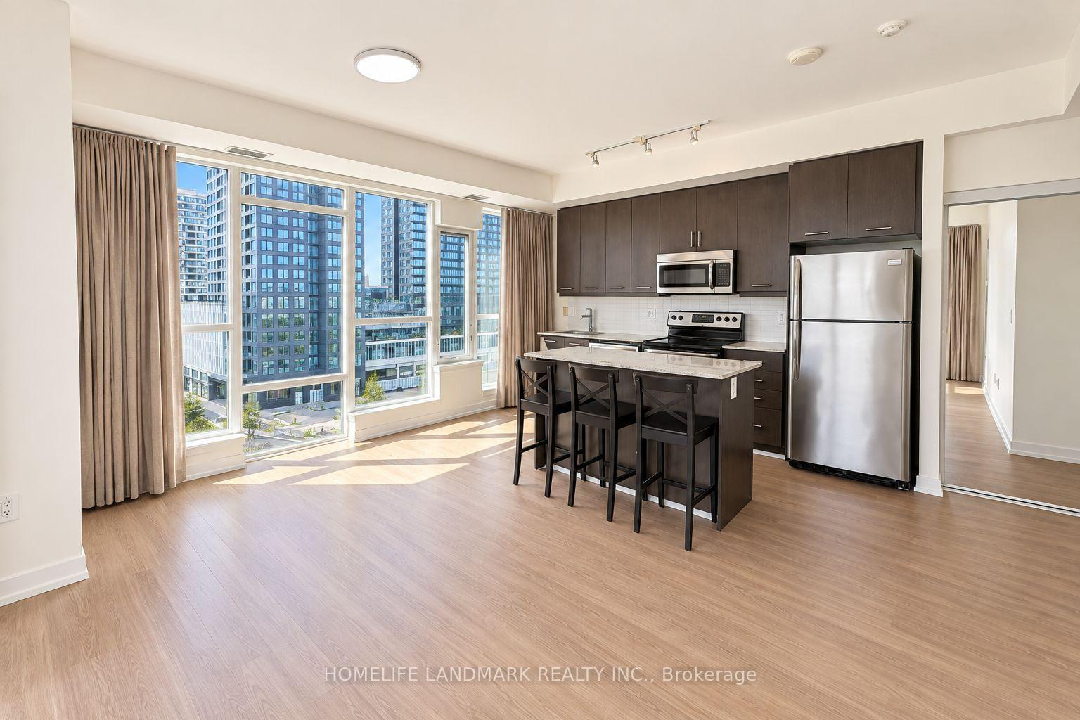 Photo 4 of Unit 805, 360 Square One Drive, Mississauga, City Centre — HOMEH